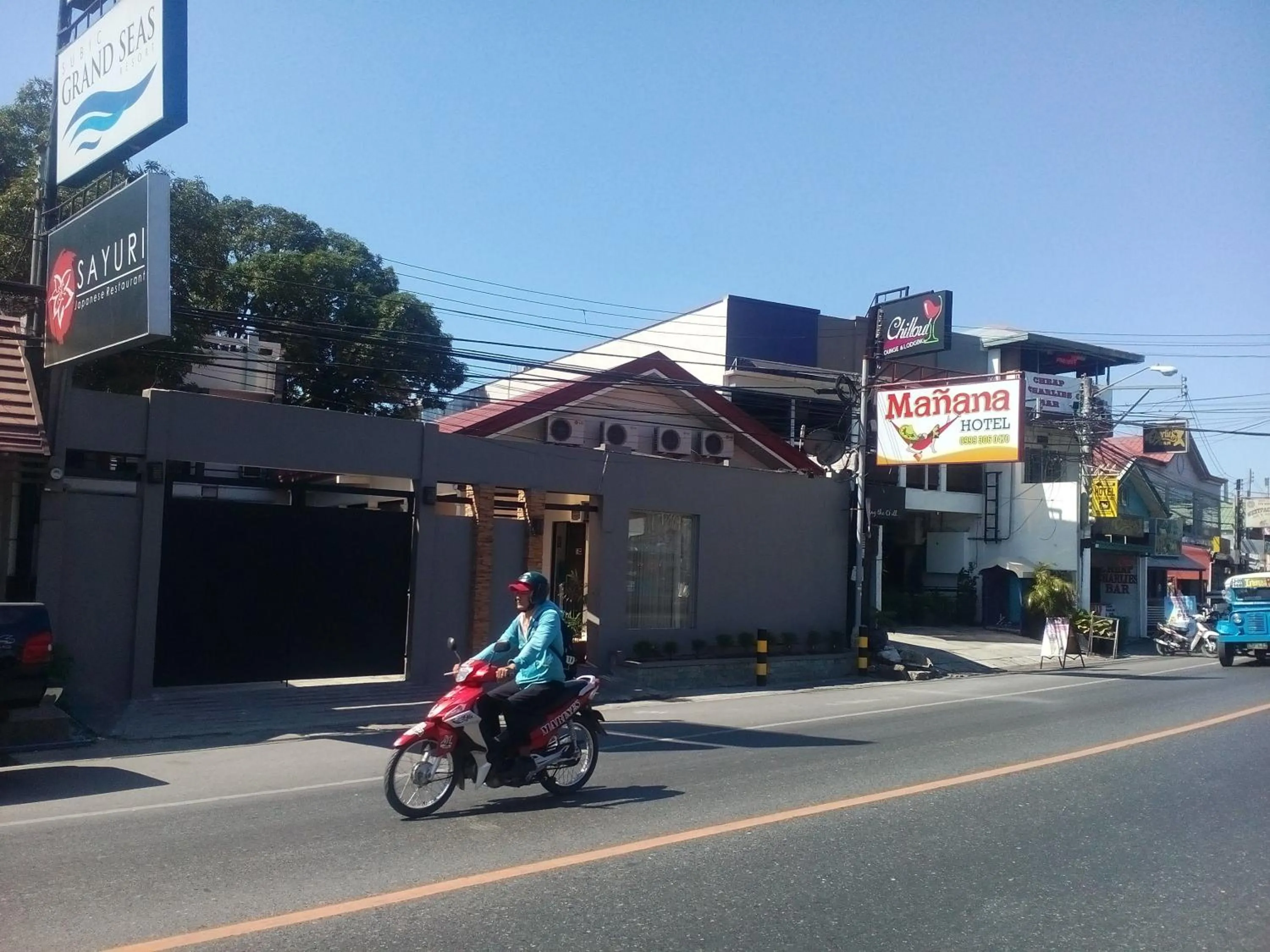 Property building in Mañana Hotel