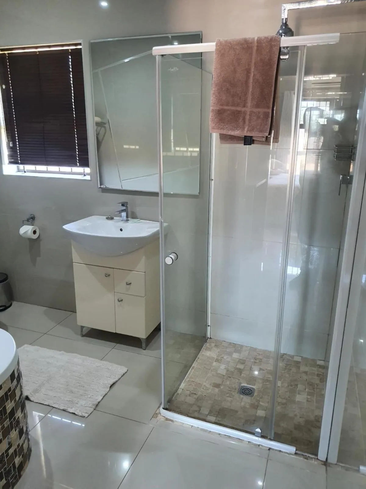 Bathroom in Mi Casa Guest House