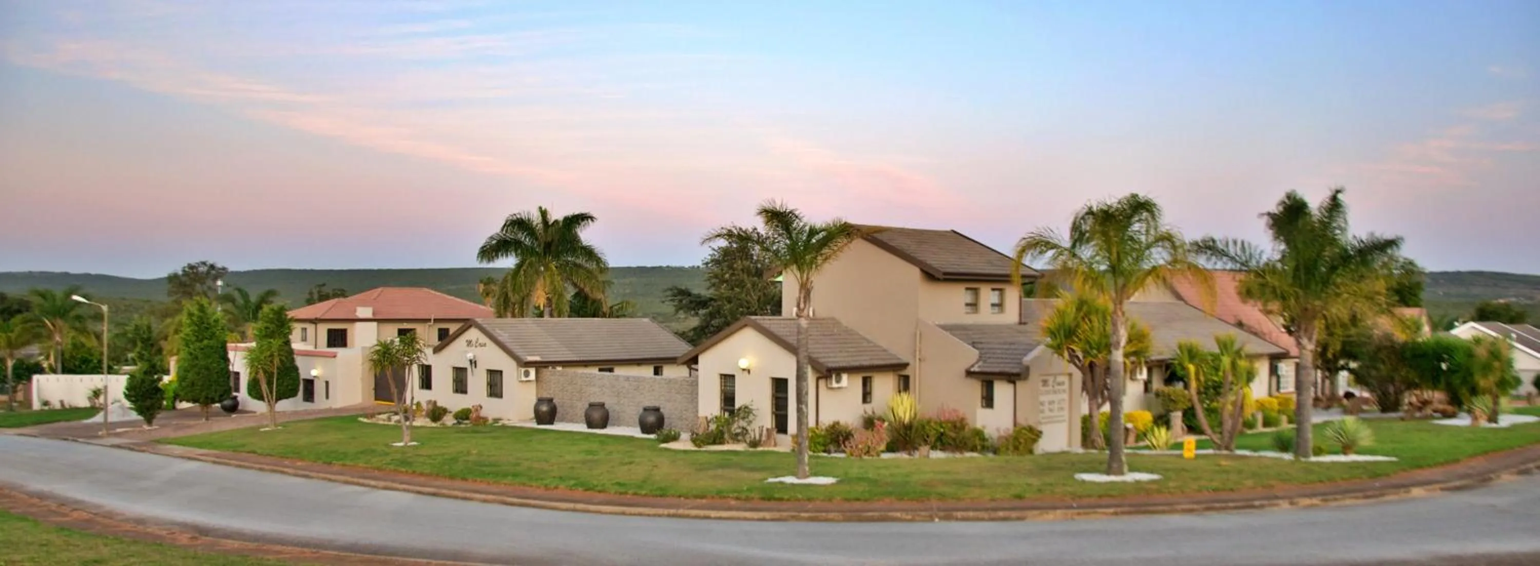 Property building in Mi Casa Guest House