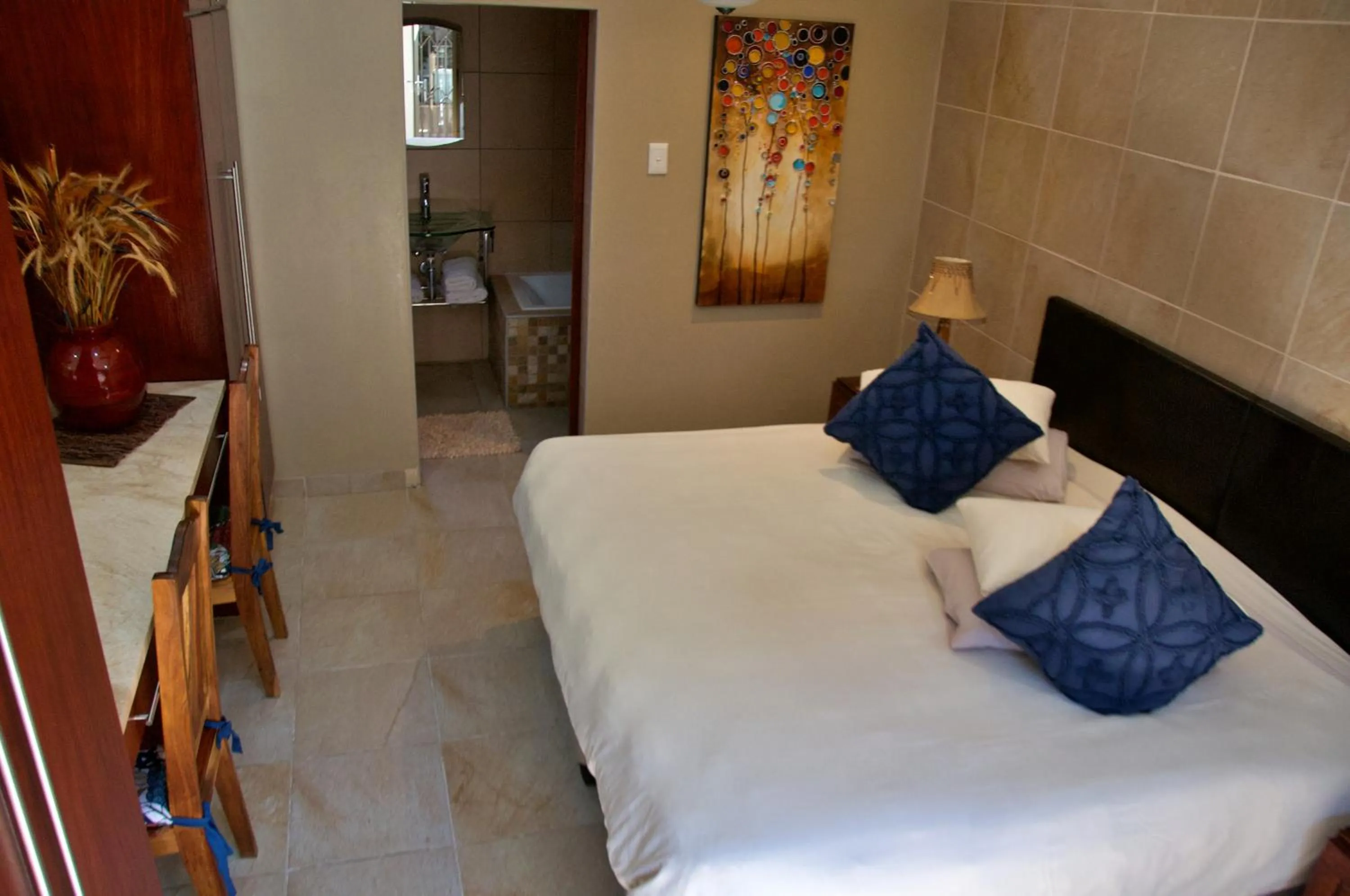 Bed in Mi Casa Guest House