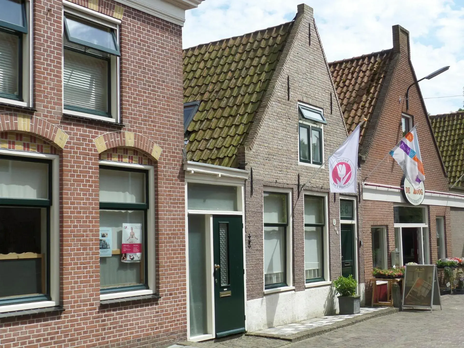 Bij de Buren Bij de Buren