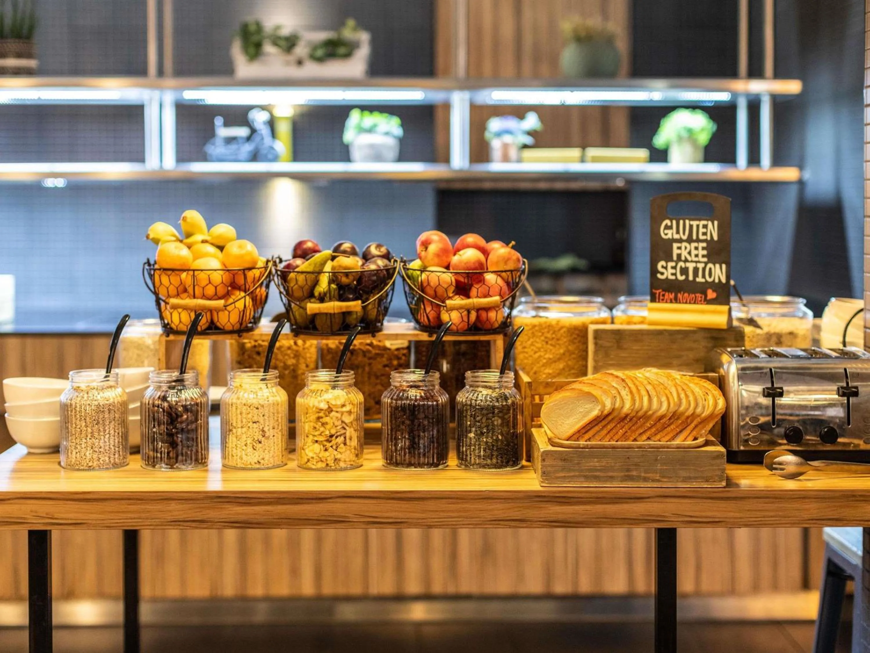 Breakfast in Novotel Edinburgh Centre