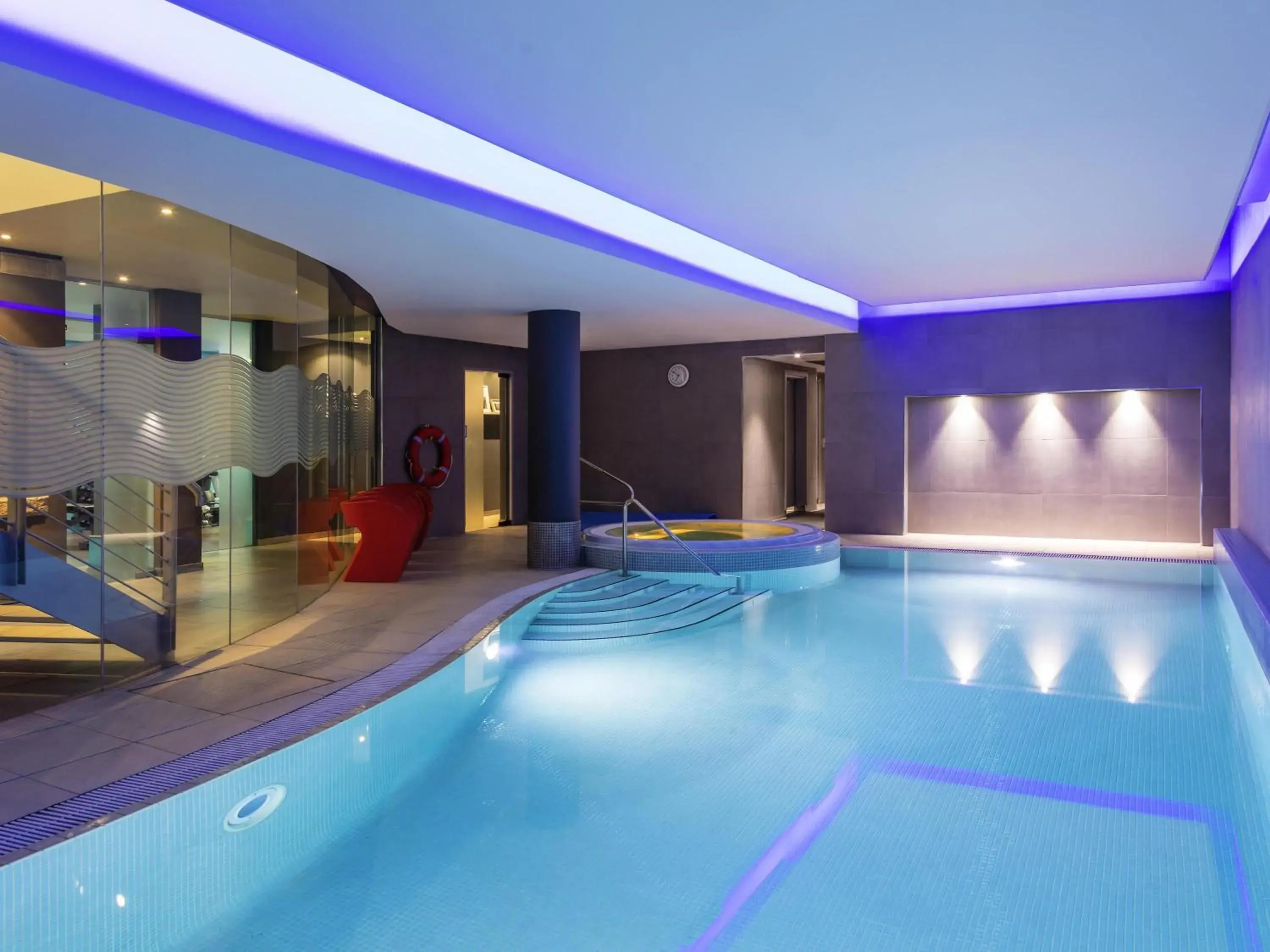 Pool view in Novotel Edinburgh Centre Pool view in Novotel Edinburgh Centre