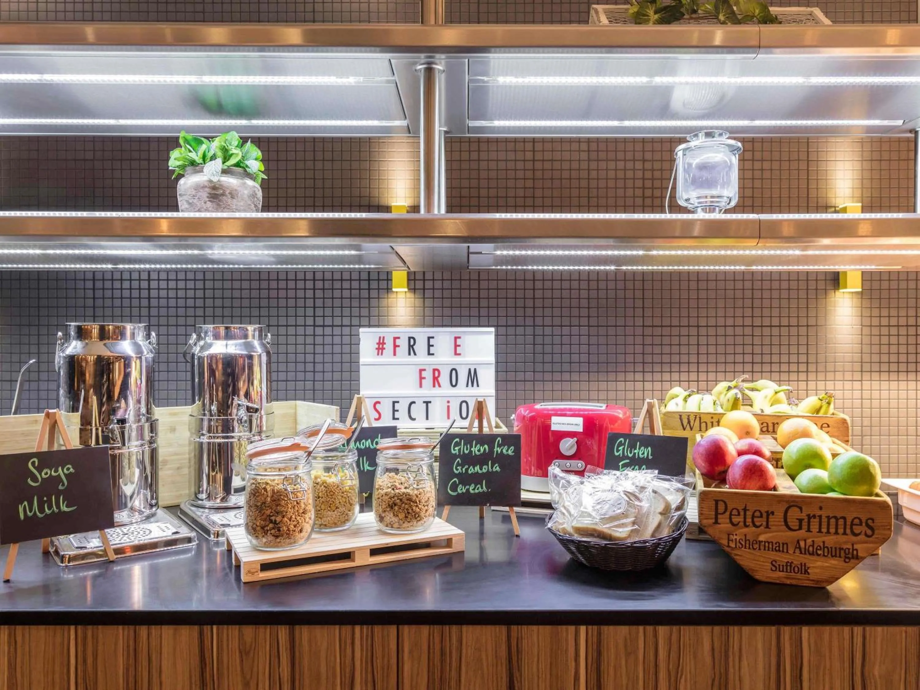 Restaurant/places to eat in Novotel Edinburgh Centre