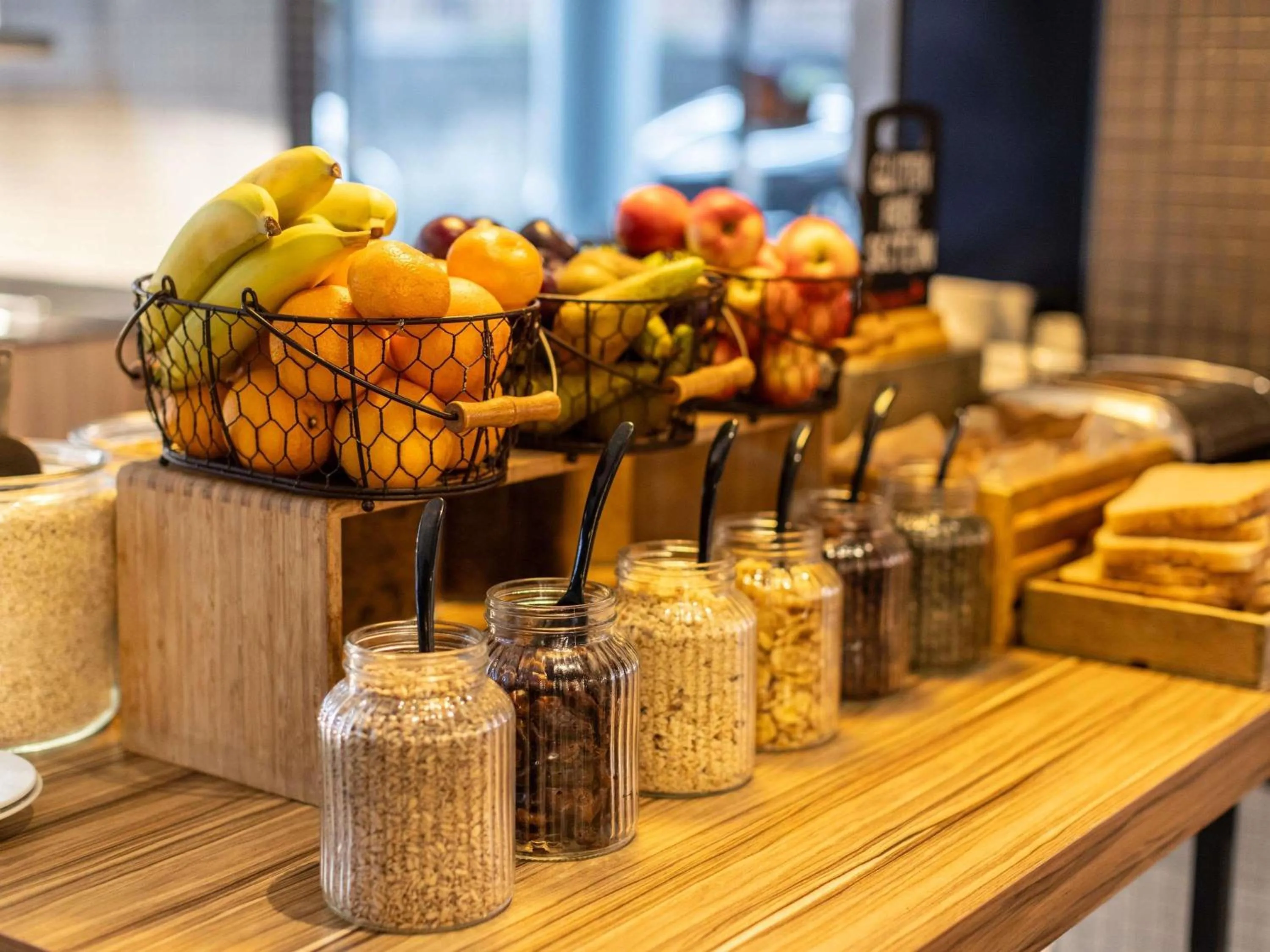 Breakfast in Novotel Edinburgh Centre