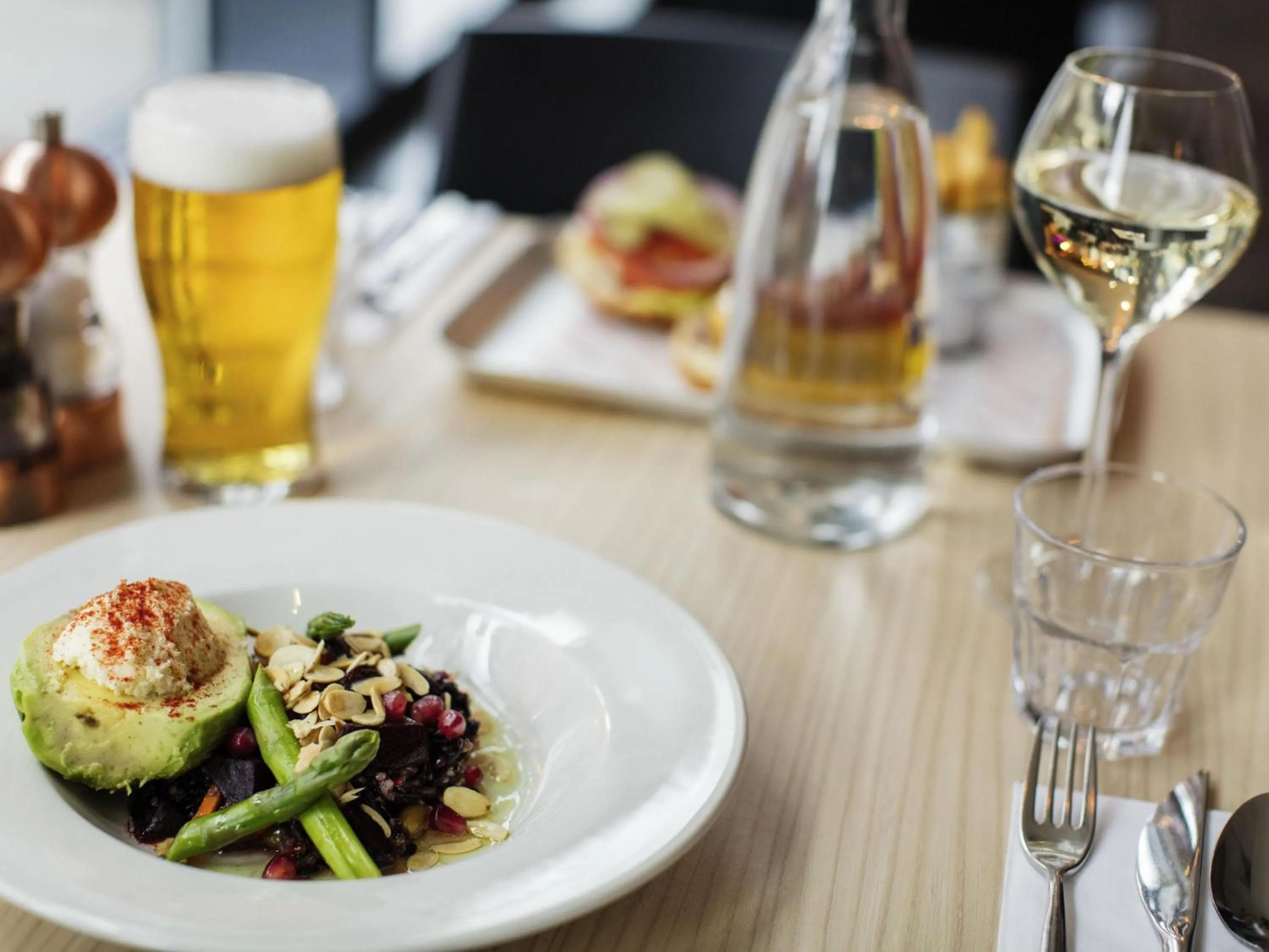 Restaurant/places to eat in Novotel Edinburgh Centre