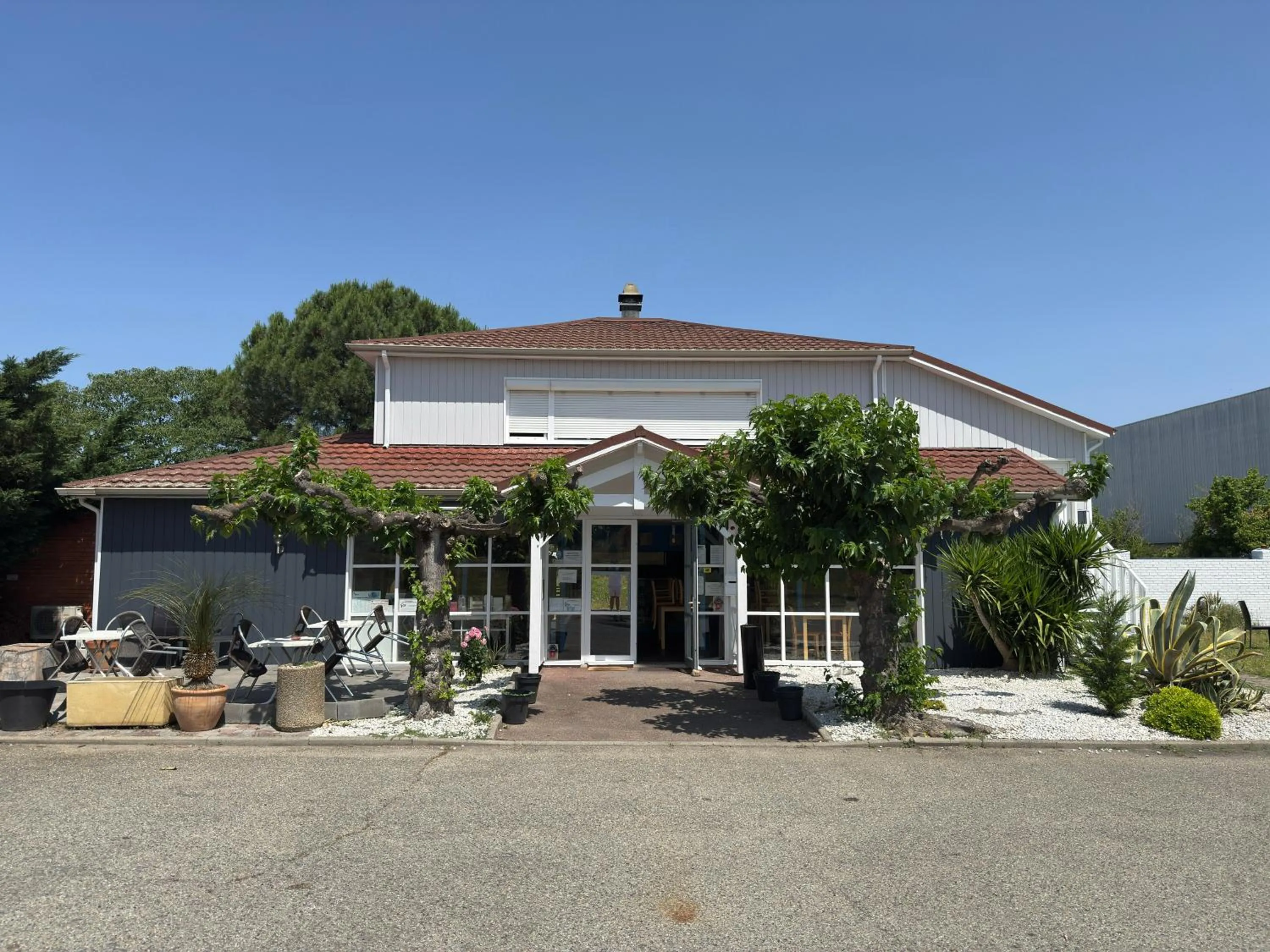 Property building in Fasthotel Avignon Nord Le Pontet