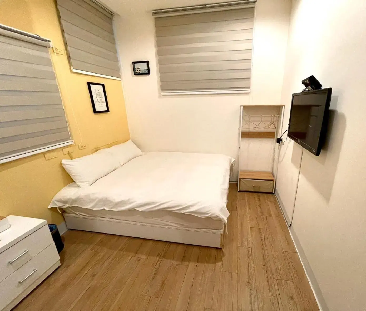 TV and multimedia, Bed in 淡水民宿-台北Yes Hotel TV and multimedia, Bed in 淡水民宿-台北Yes Hotel