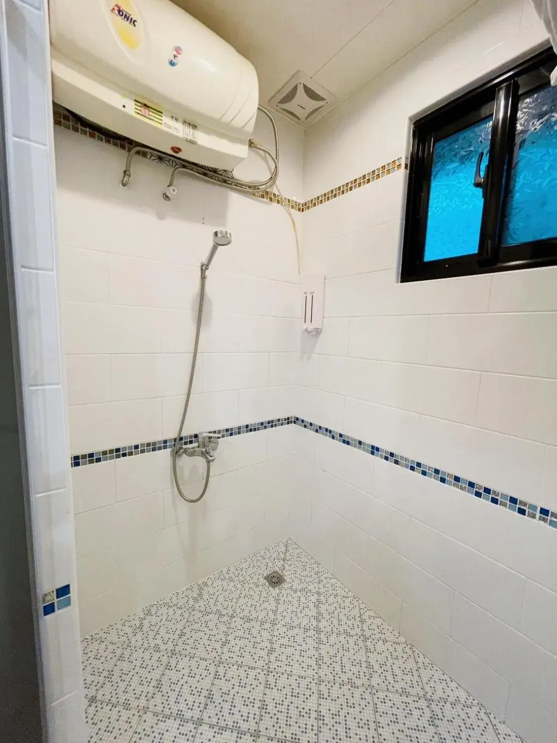Family Room with Private Bathroom in 淡水民宿-台北Yes Hotel Family Room with Private Bathroom in 淡水民宿-台北Yes Hotel