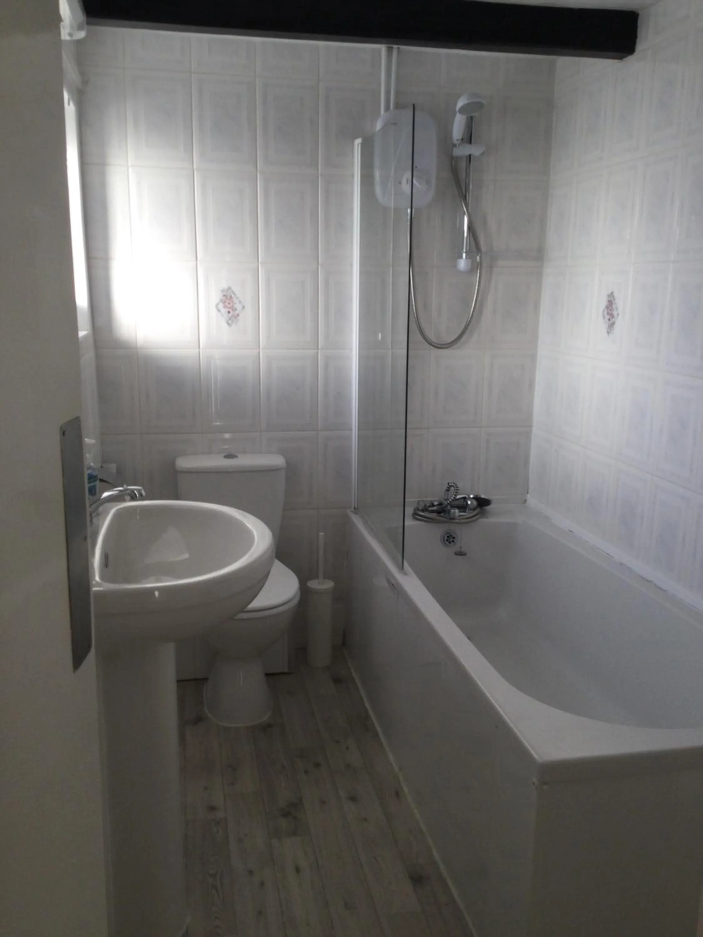 Bathroom in Rose & Crown