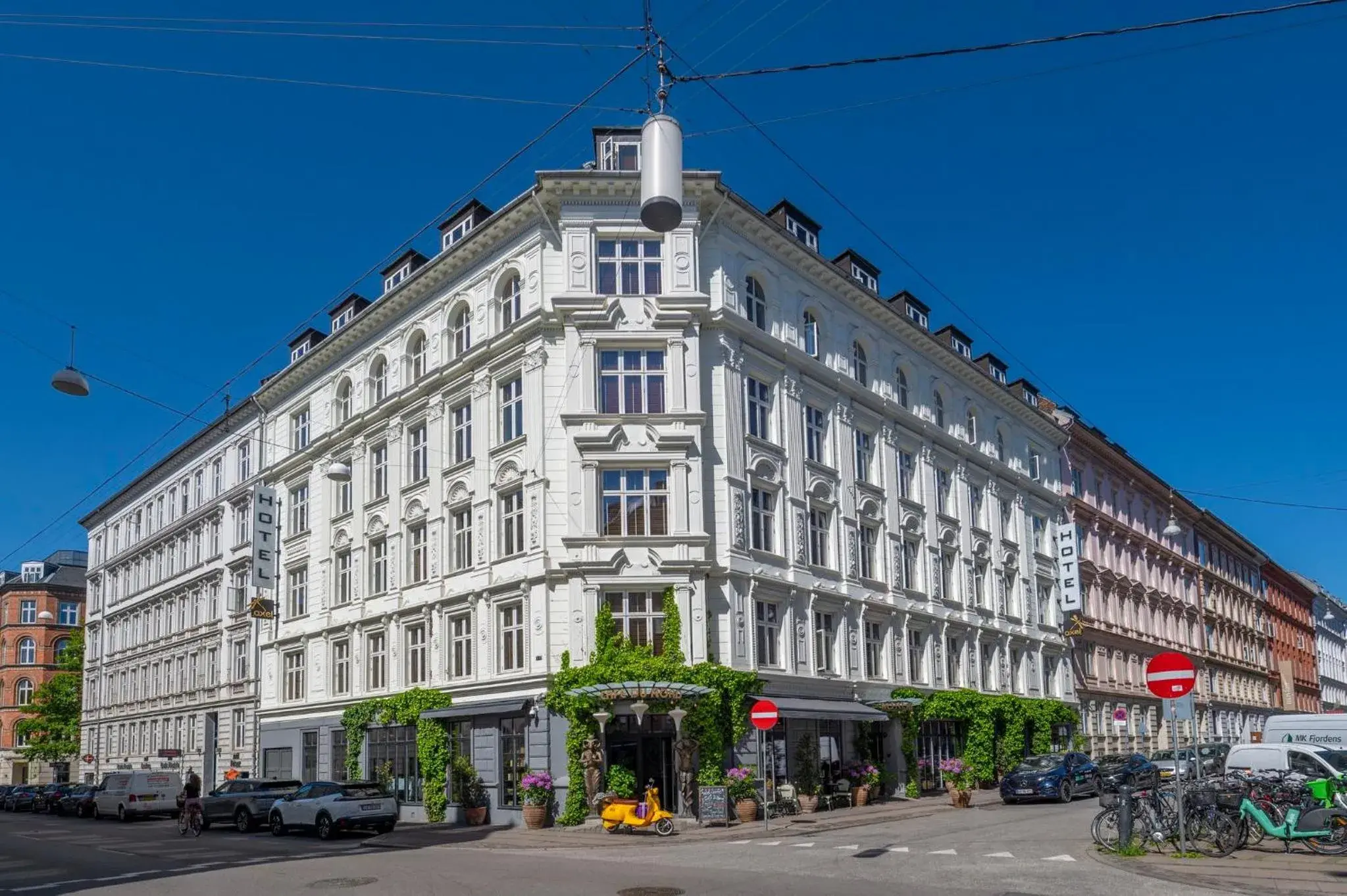 Facade/entrance in Axel Guldsmeden Facade/entrance in Axel Guldsmeden