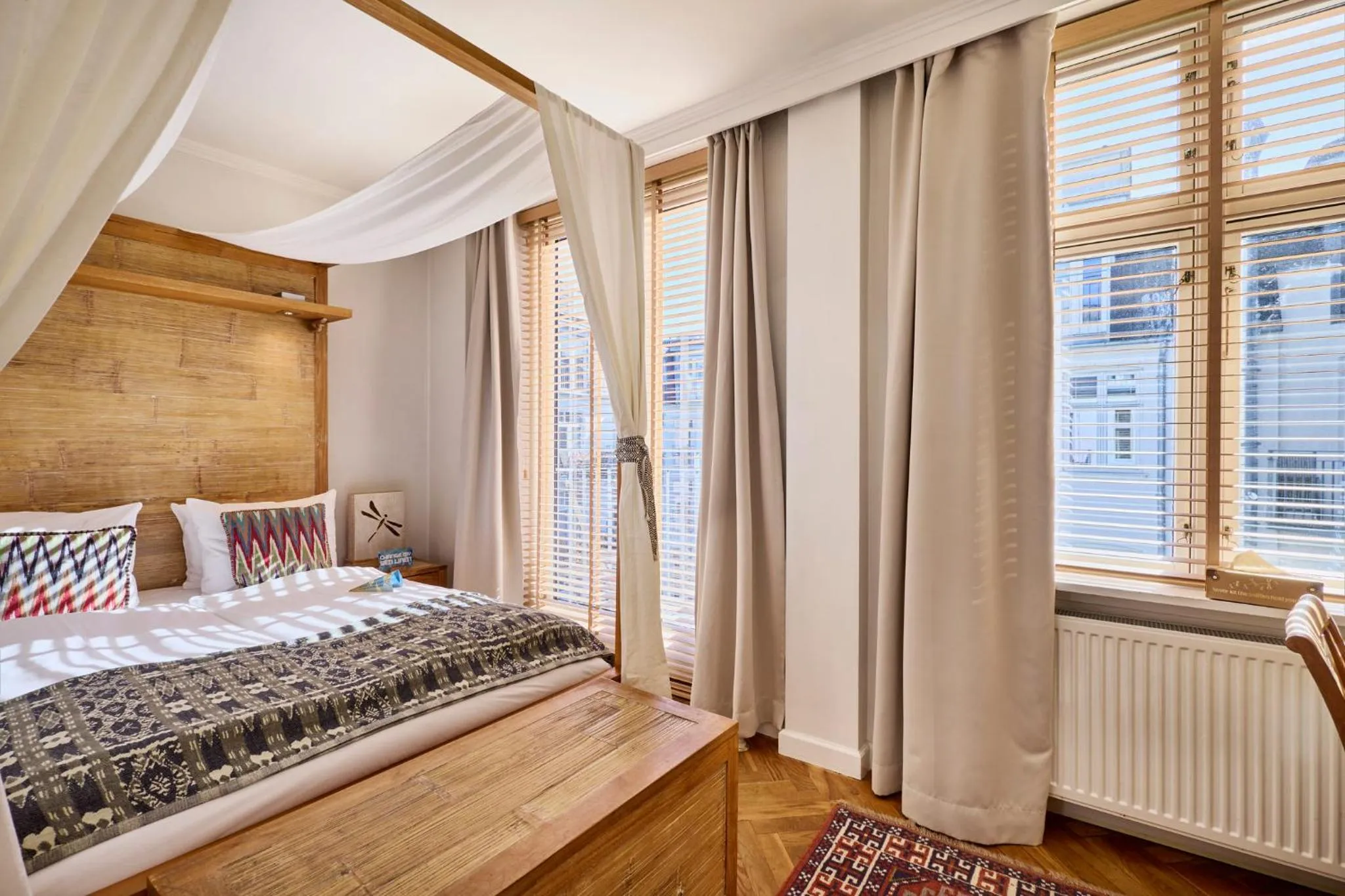 Bedroom, Bed in Axel Guldsmeden