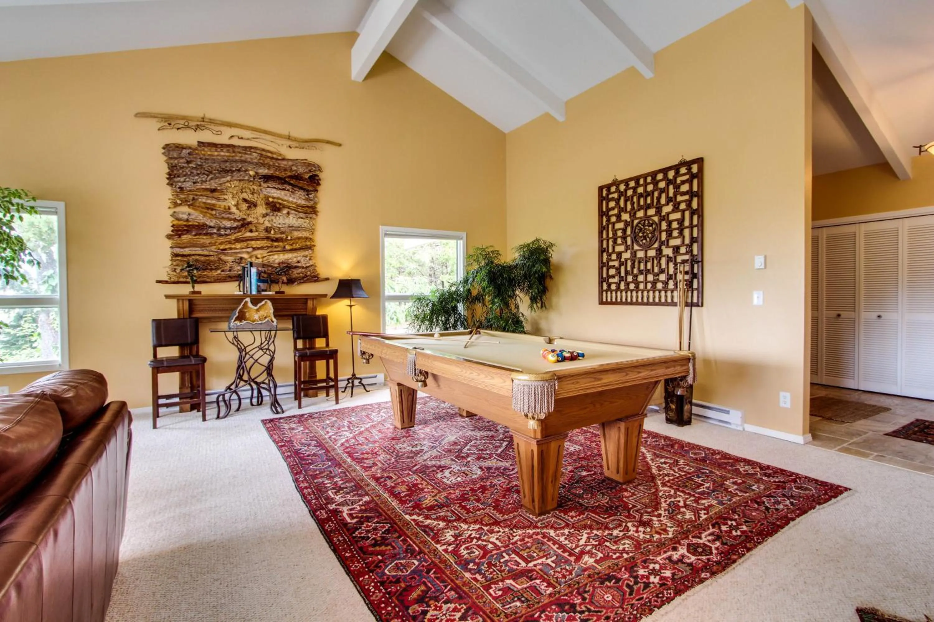 Hidden Luxury Beachfront Estate