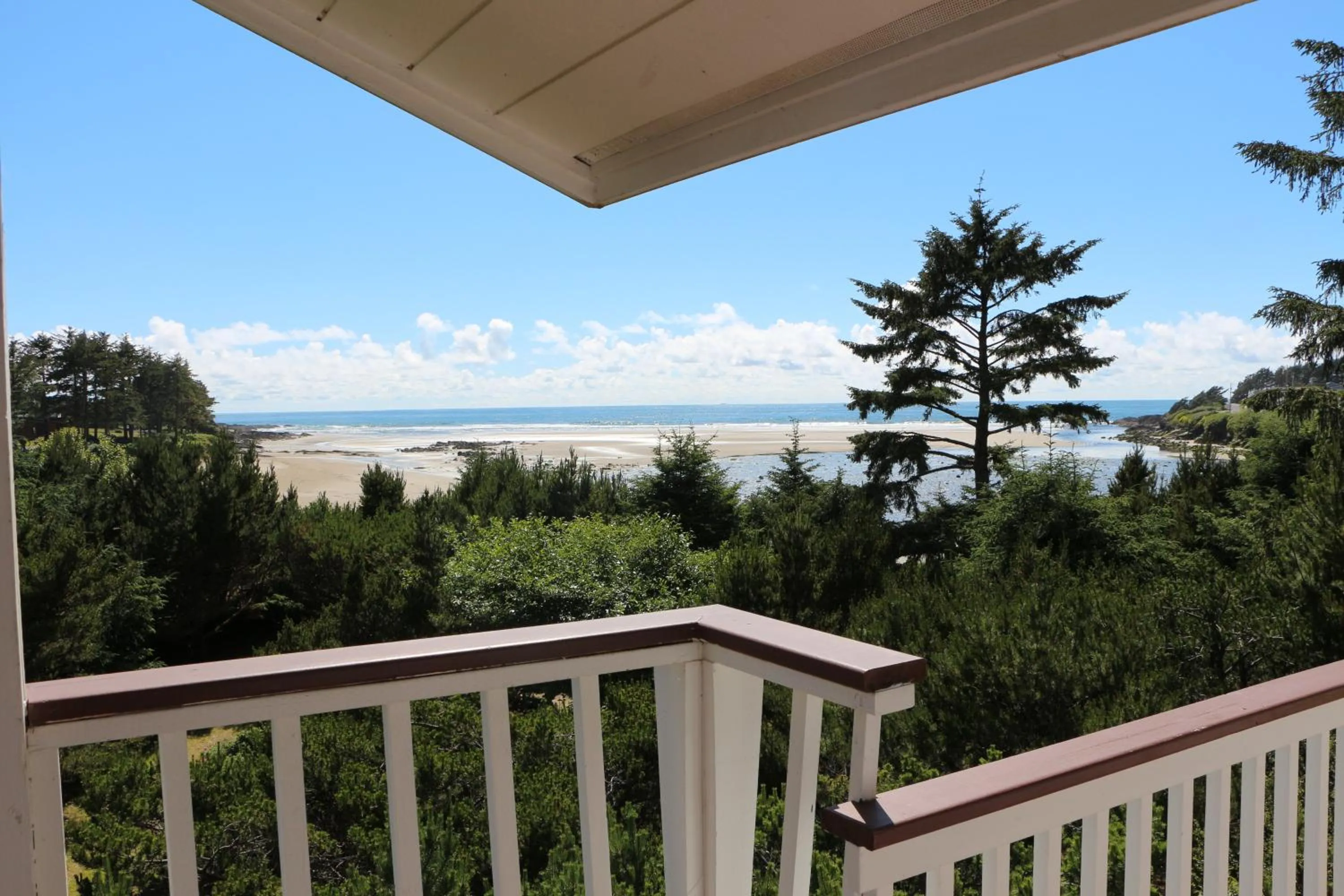 Hidden Luxury Beachfront Estate