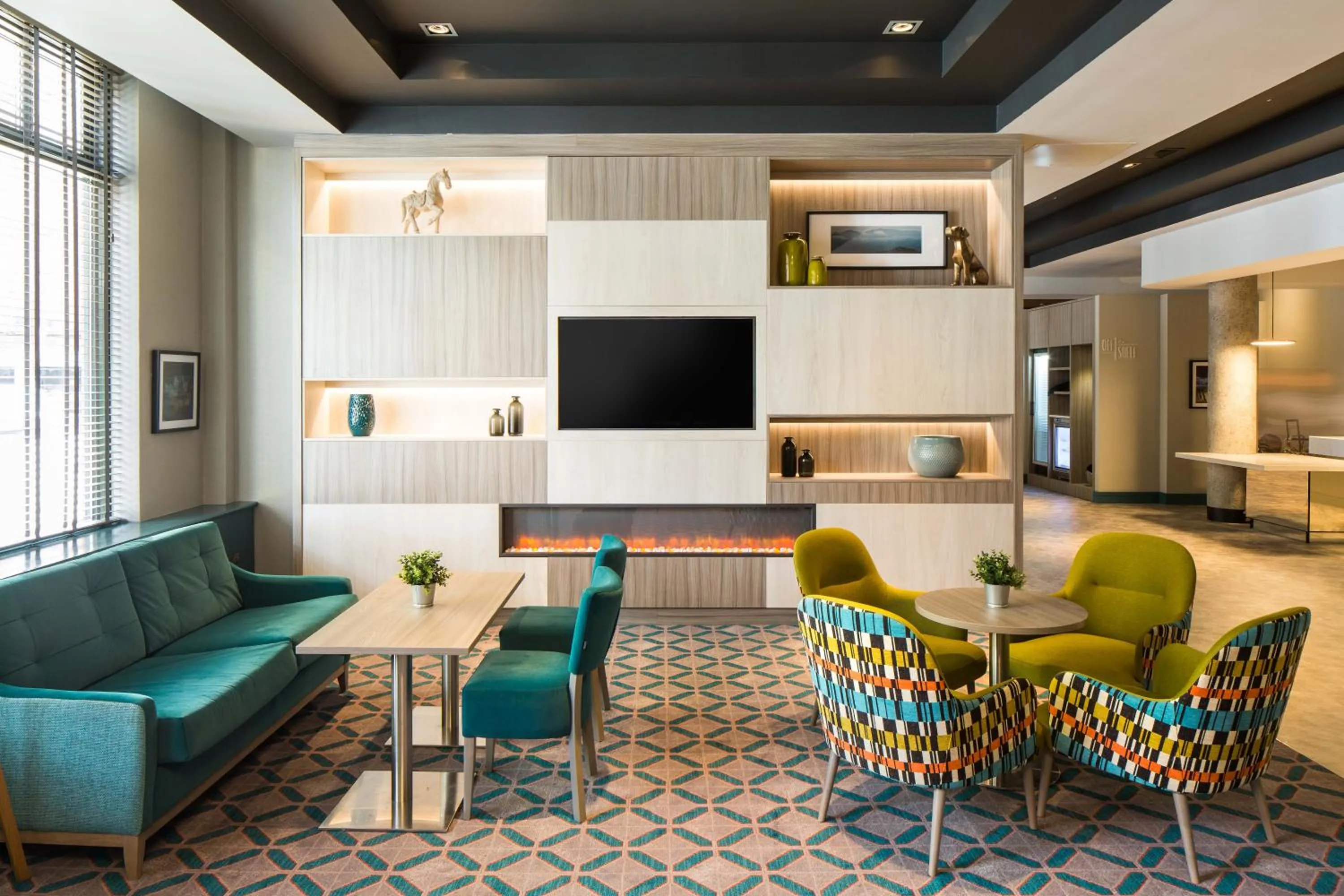 Lobby or reception in Leonardo Hotel Belfast