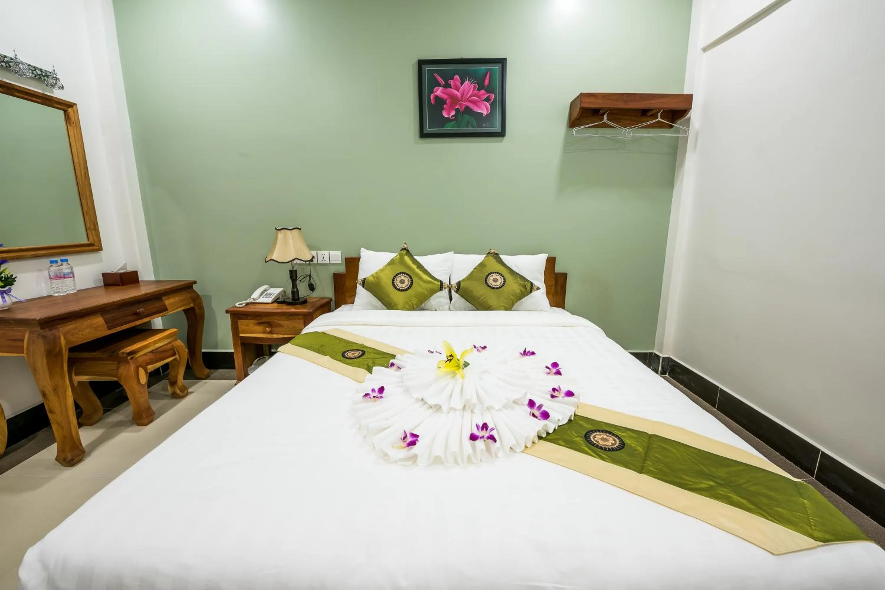 Other, Bed in NKS Hotel