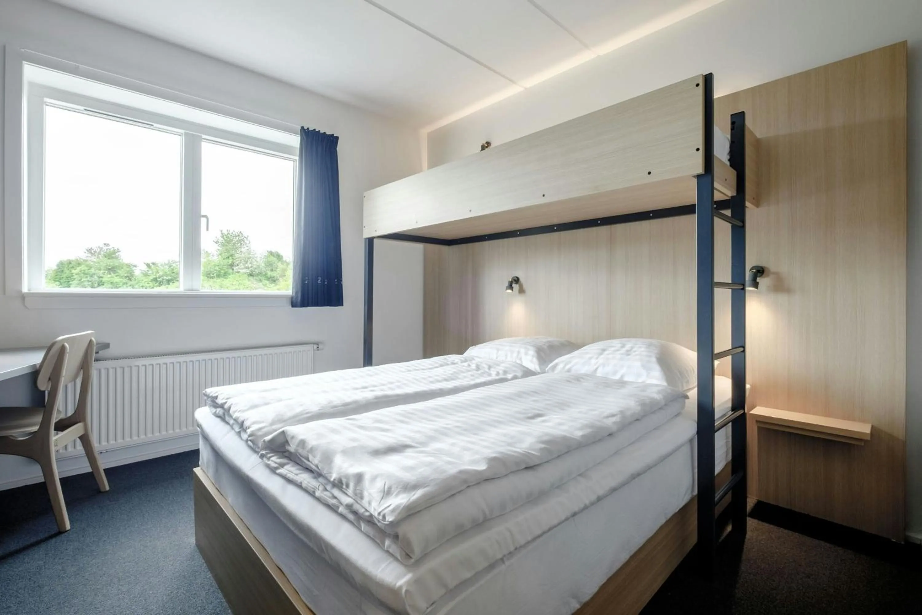 Photo of the whole room, Bed in Four Points Flex by Sheraton Ballerup