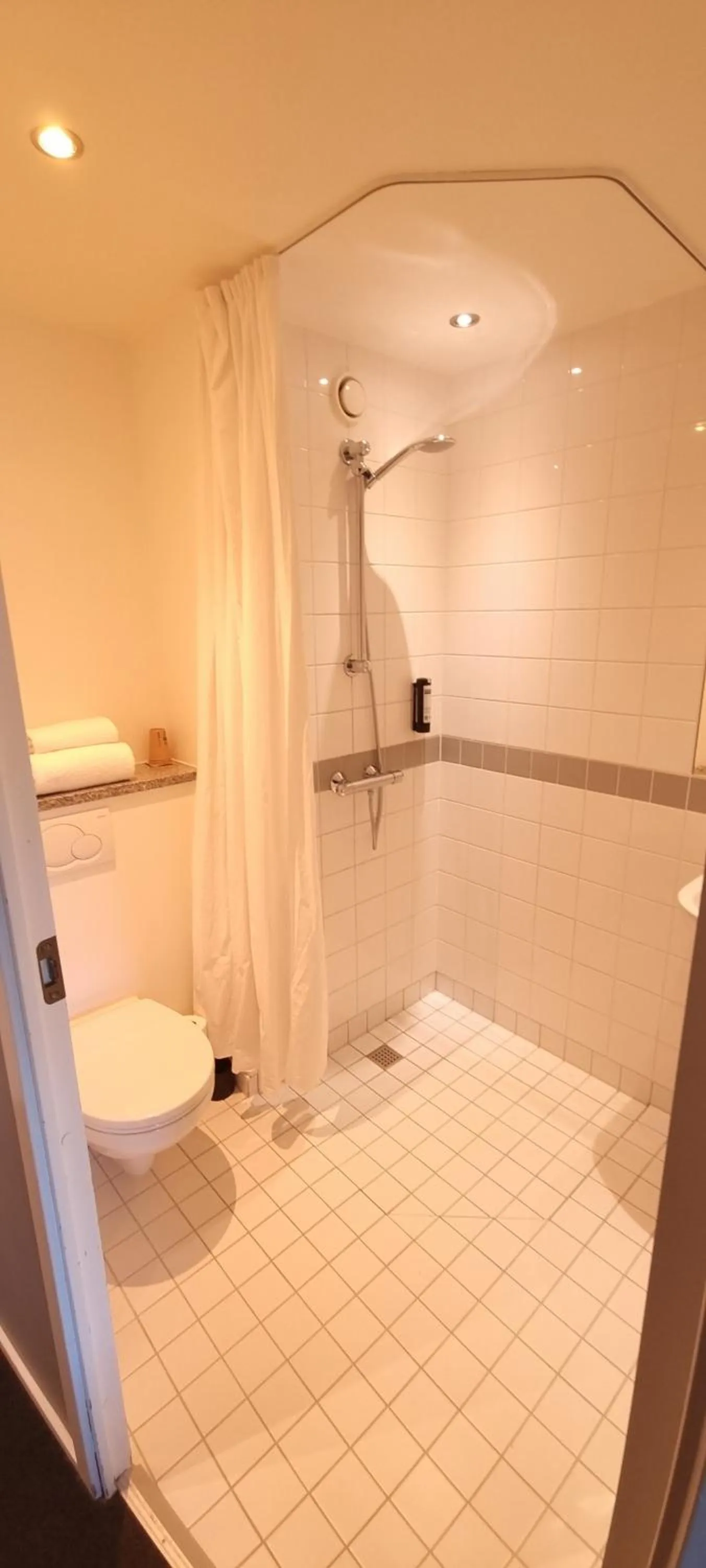 Family Room in Four Points Flex by Sheraton Ballerup