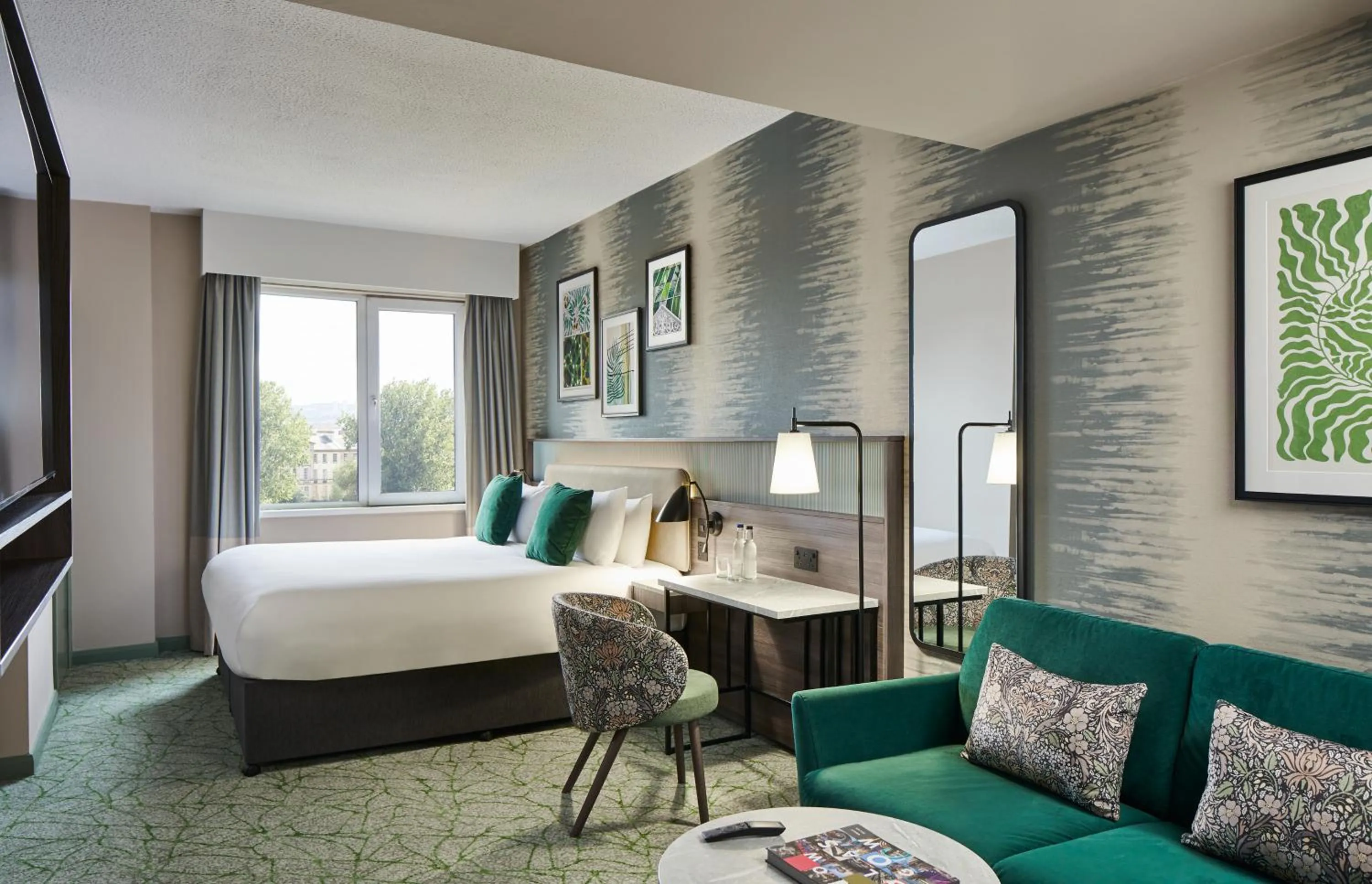 Bed in Leonardo Royal Hotel Glasgow