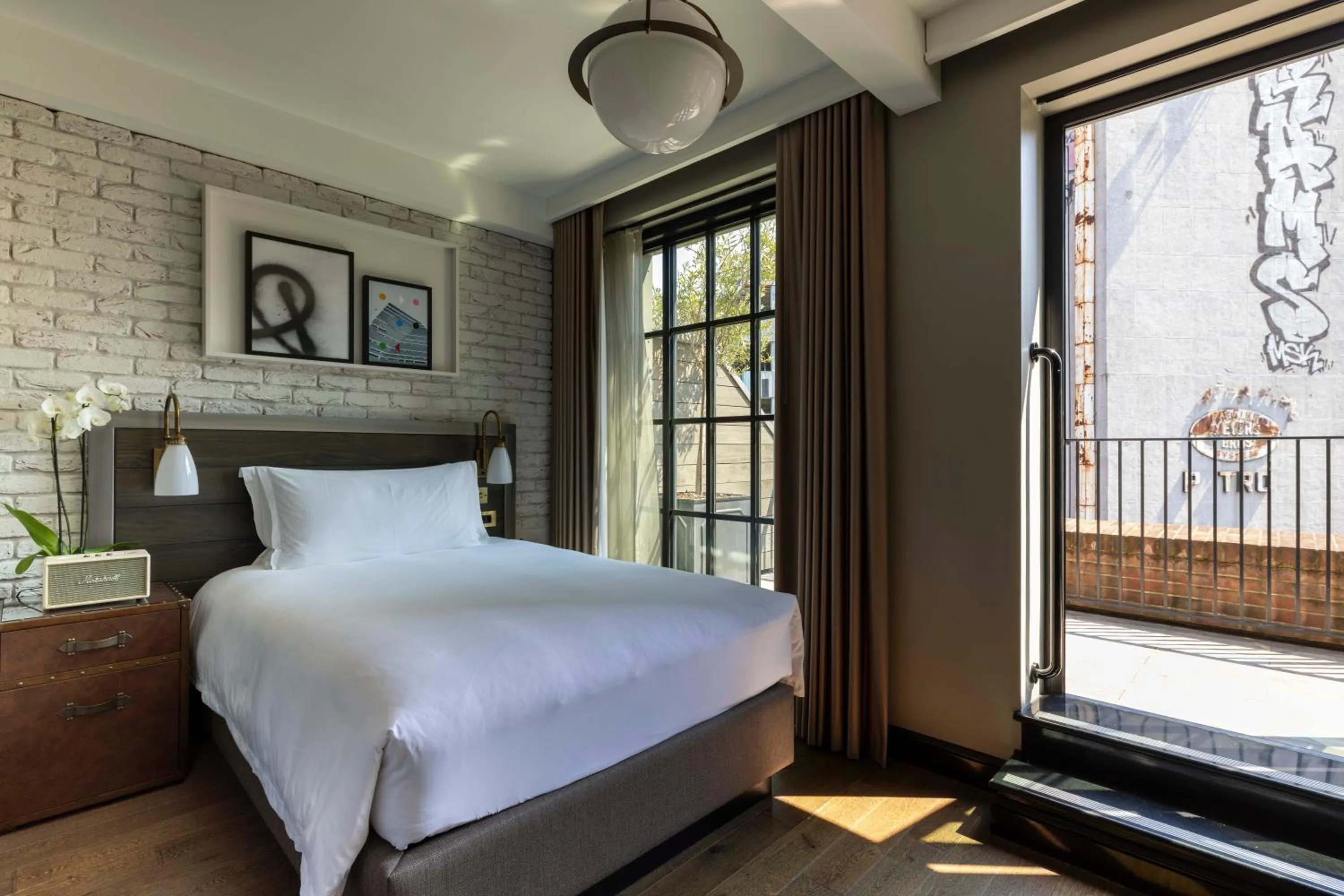 Bedroom, Bed in Mondrian London Shoreditch