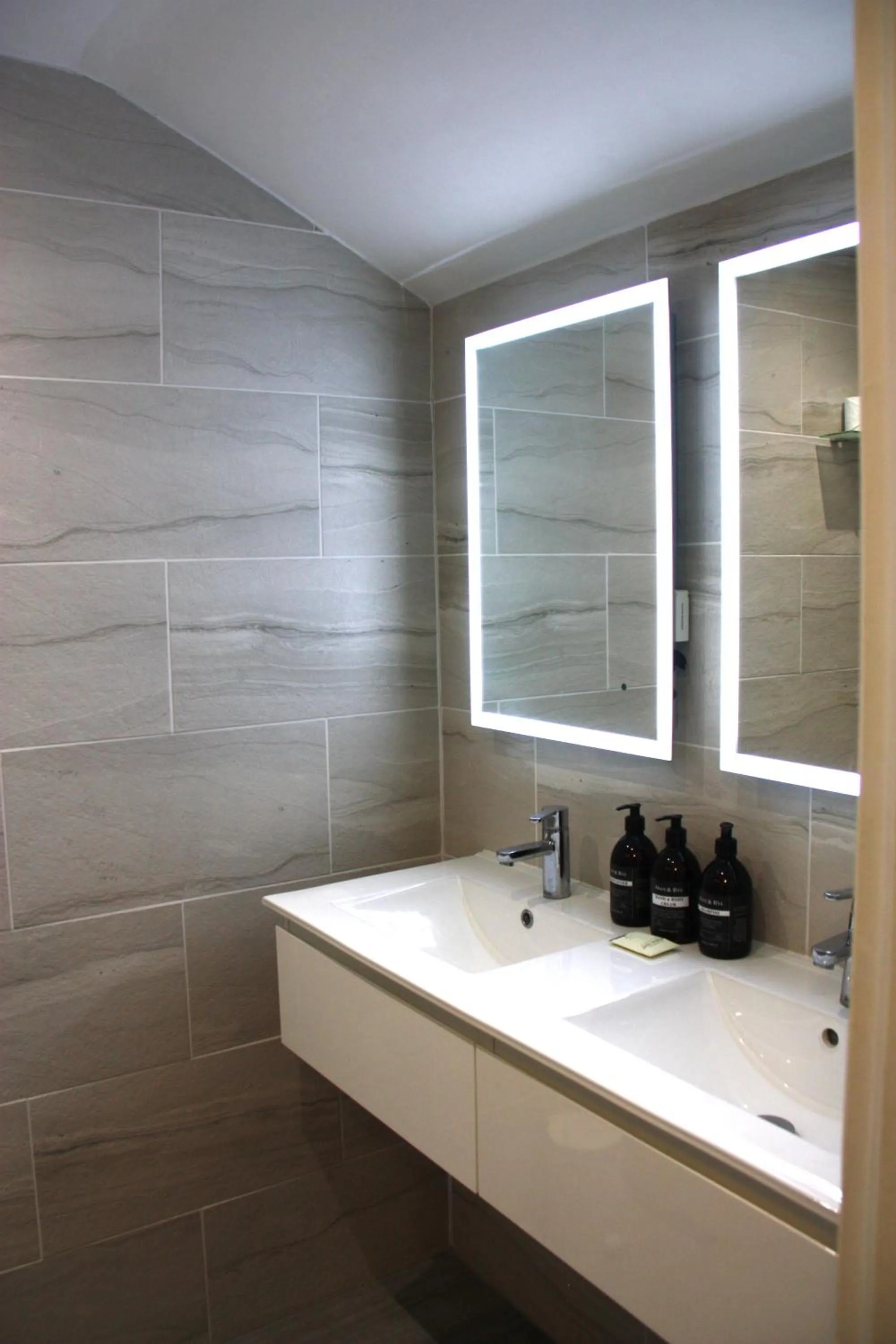 Bathroom in West Lodge Park