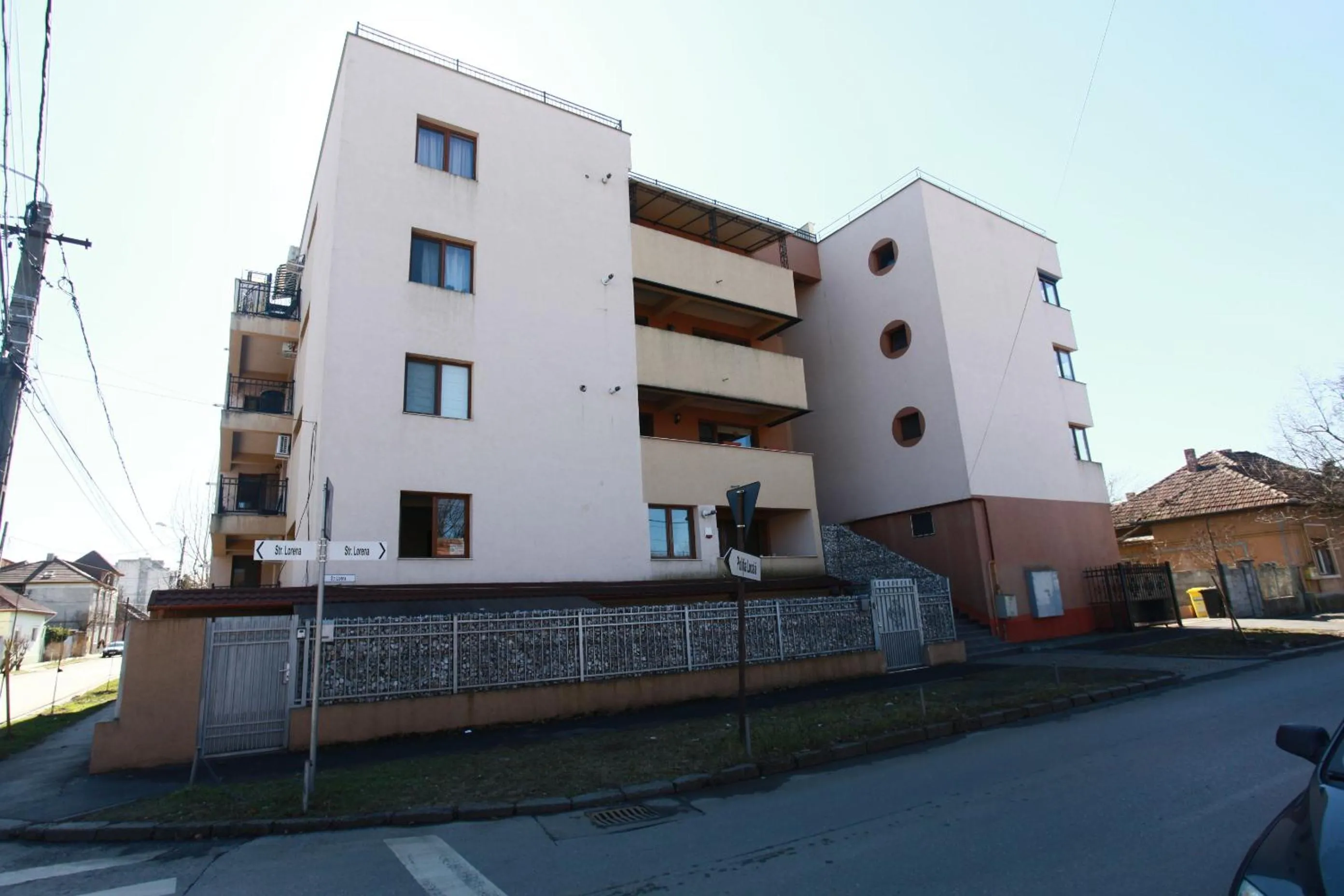 Property building in Penthouse Renașterii Amazonia