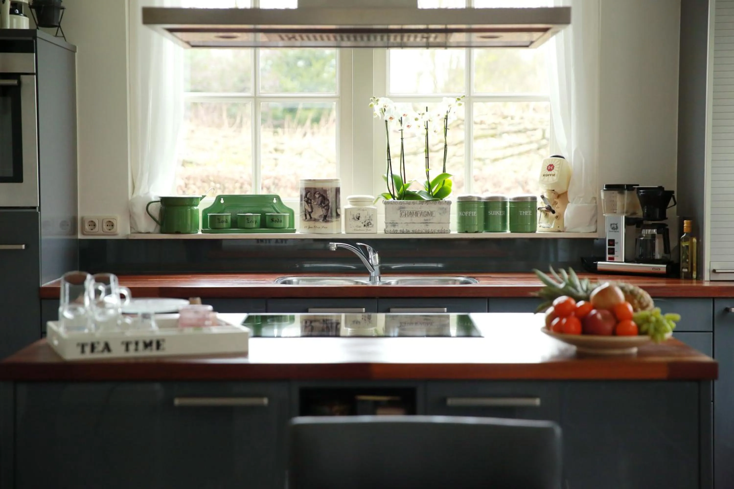 Dining area in PicaBella - B&B en atelier