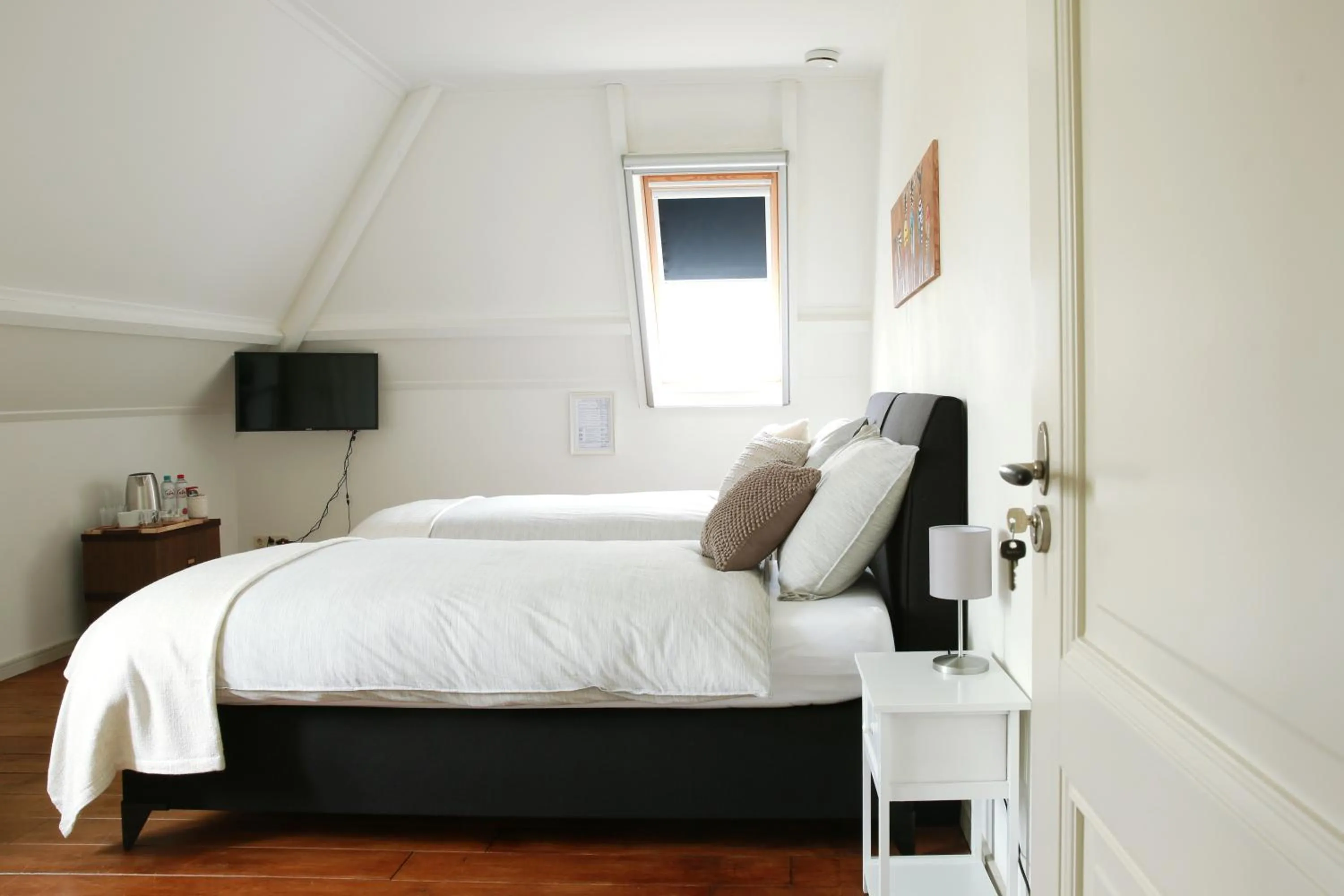 Photo of the whole room, Bed in PicaBella - B&B en atelier