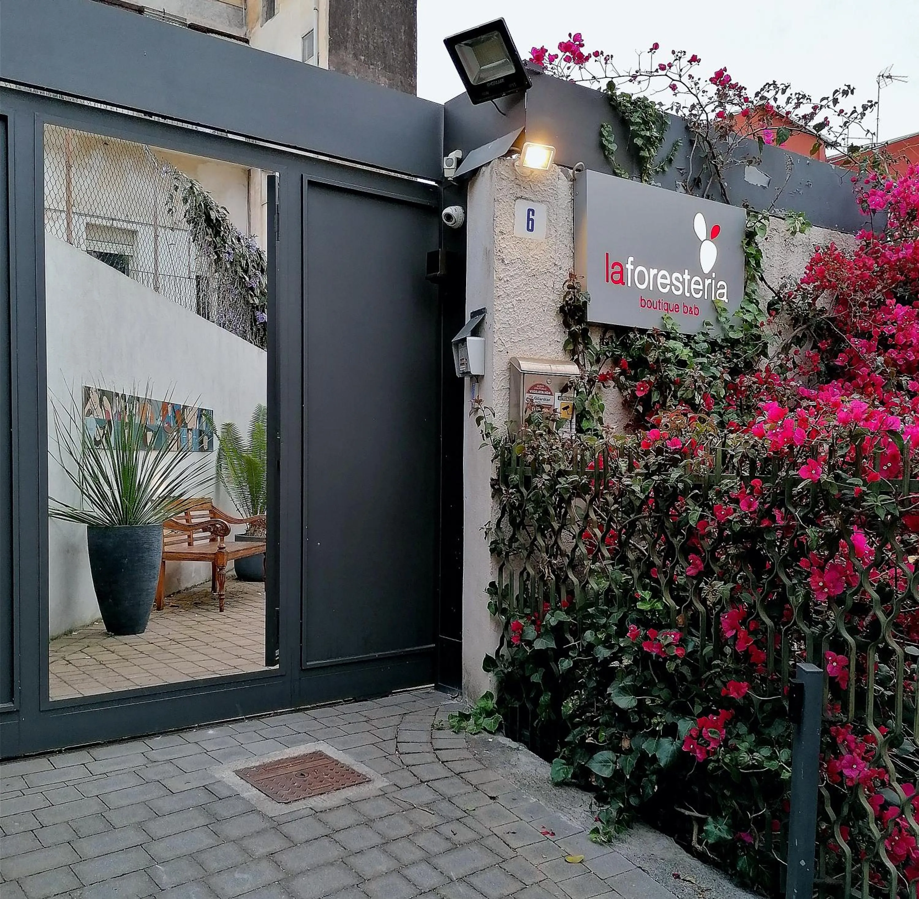 Facade/entrance in La Foresteria Garden Boutique B&B