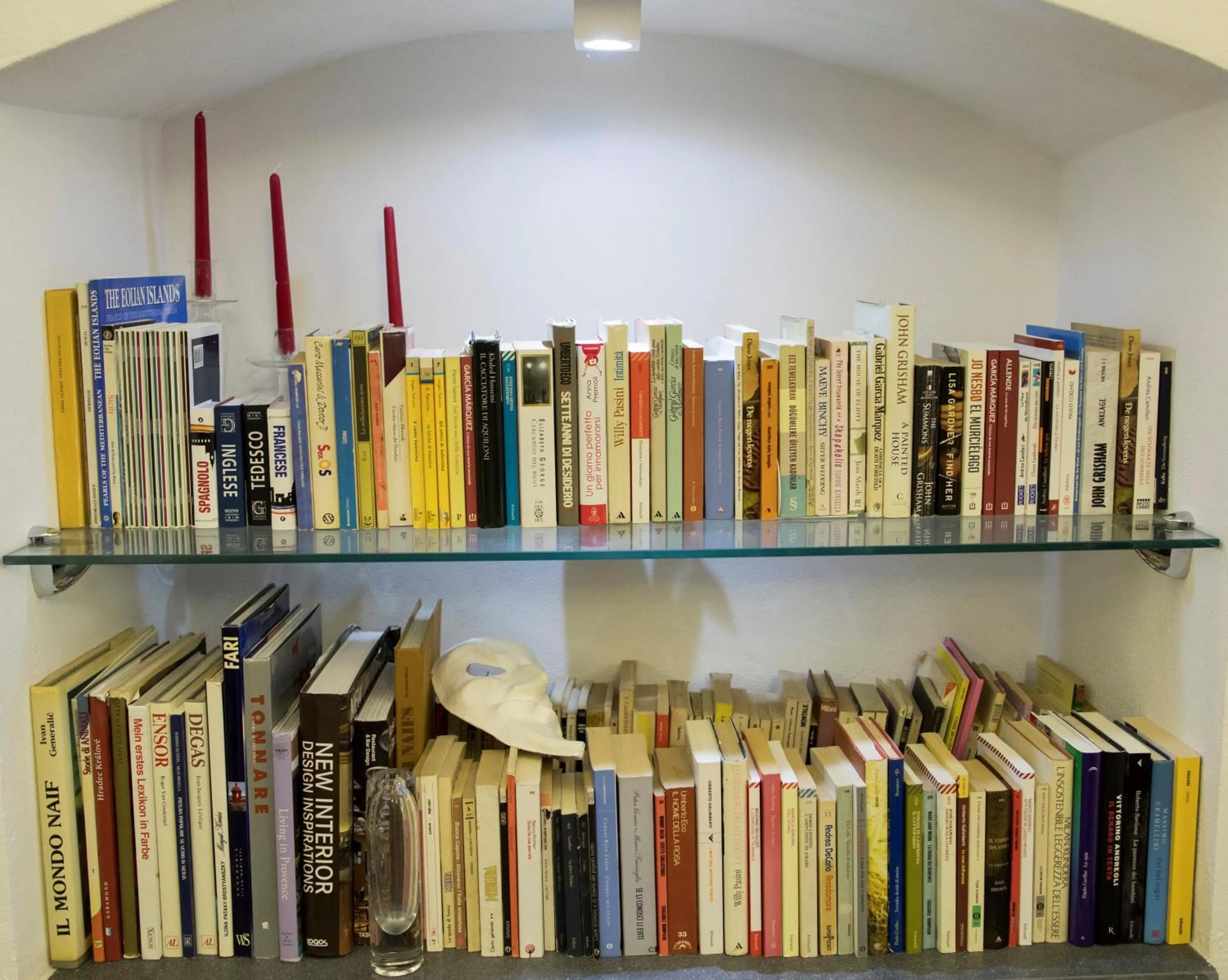 Library in La Foresteria Garden Boutique B&B