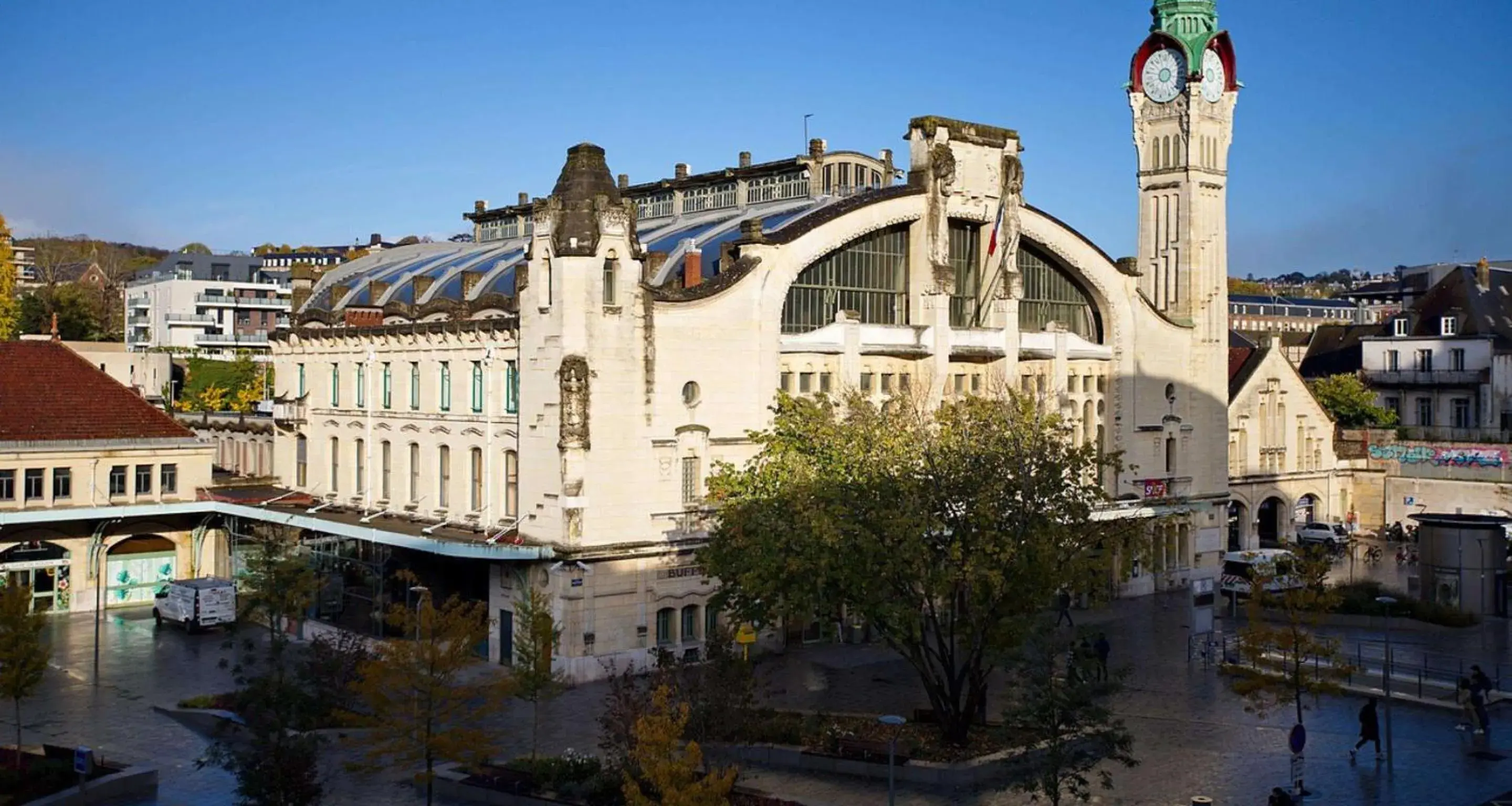 Property building in Best Western Plus Hotel de Dieppe 1880 Property building in Best Western Plus Hotel de Dieppe 1880