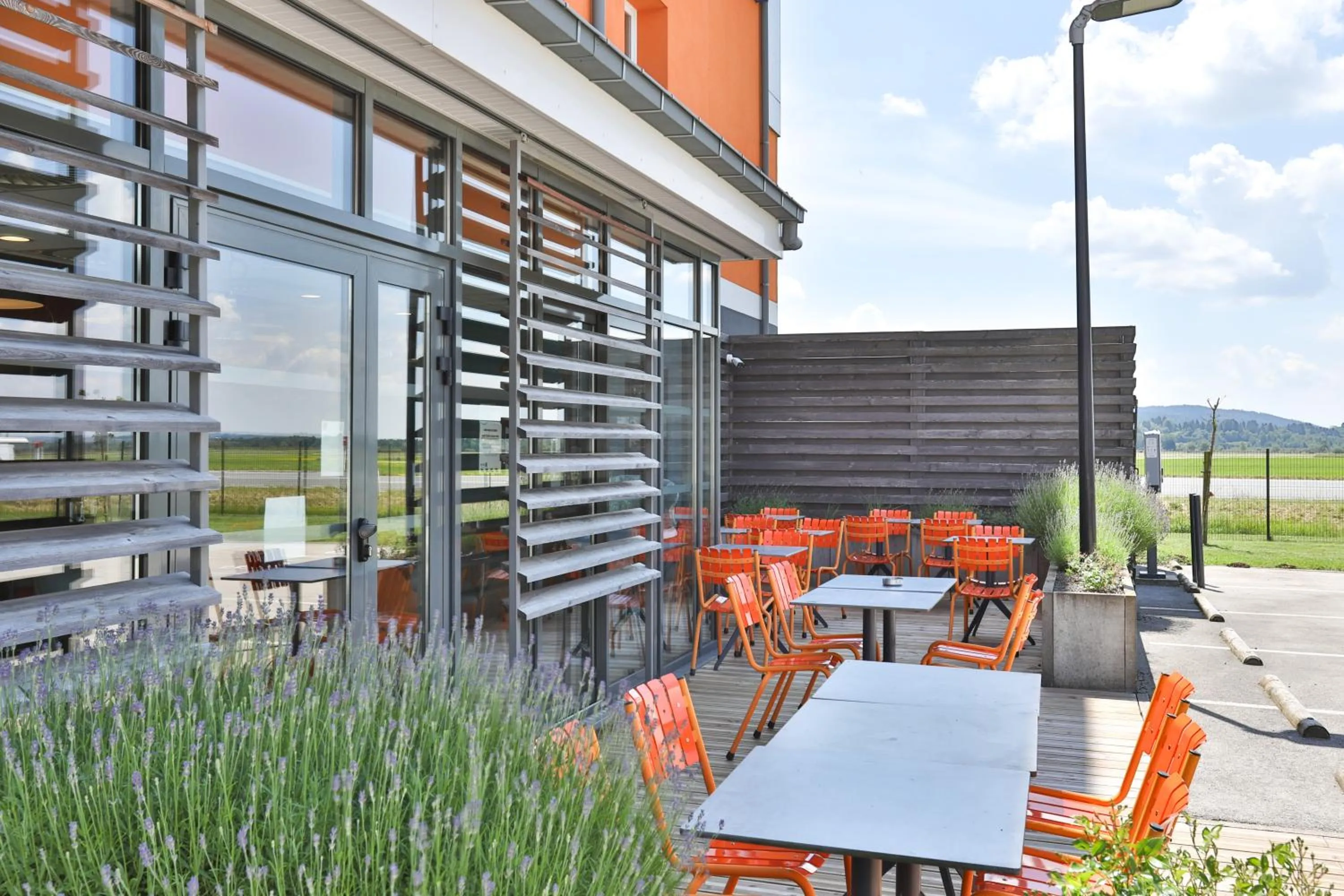 Banquet/Function facilities in Kyriad Pontarlier