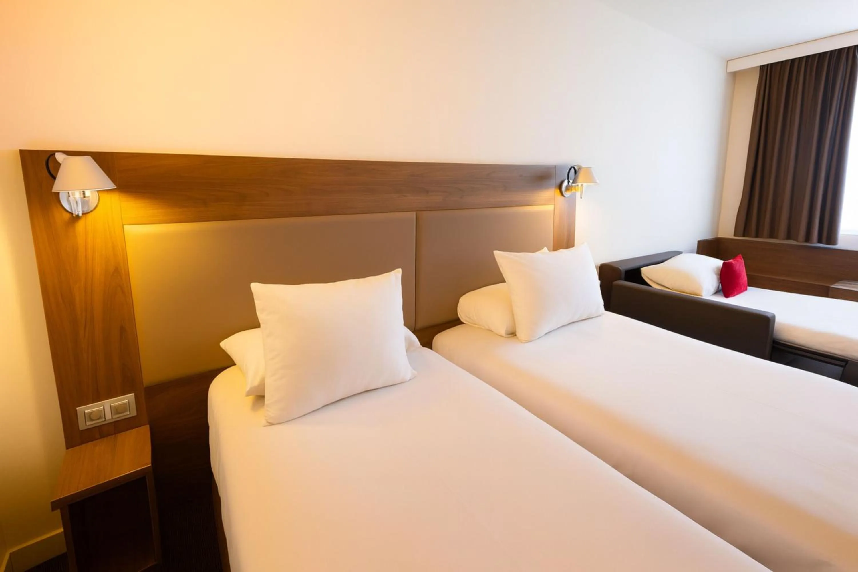 Bed in Campanile Limoges Centre - Gare