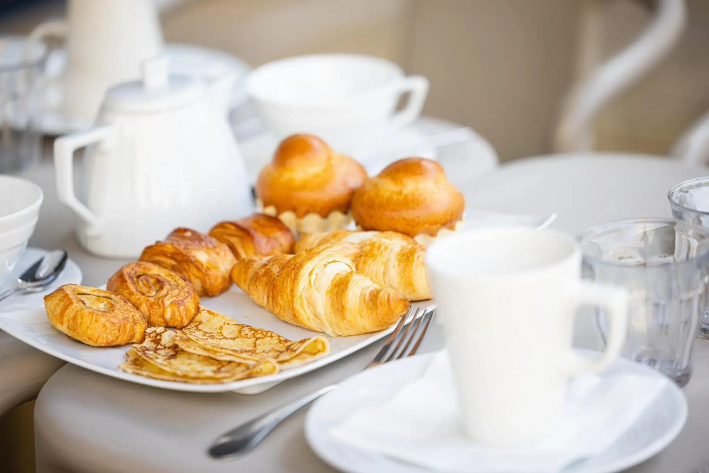 Food and drinks in Campanile Limoges Centre - Gare Food and drinks in Campanile Limoges Centre - Gare