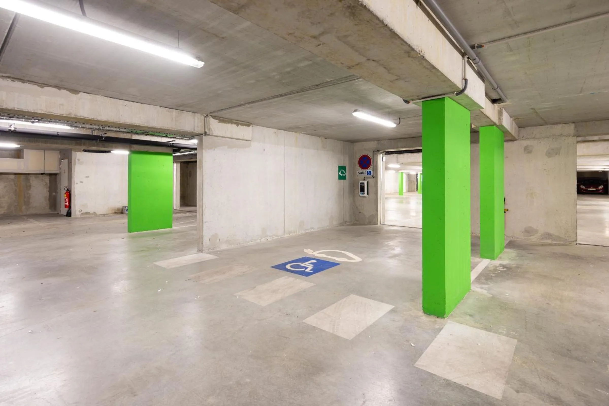 Facility for disabled guests in Campanile Limoges Centre - Gare