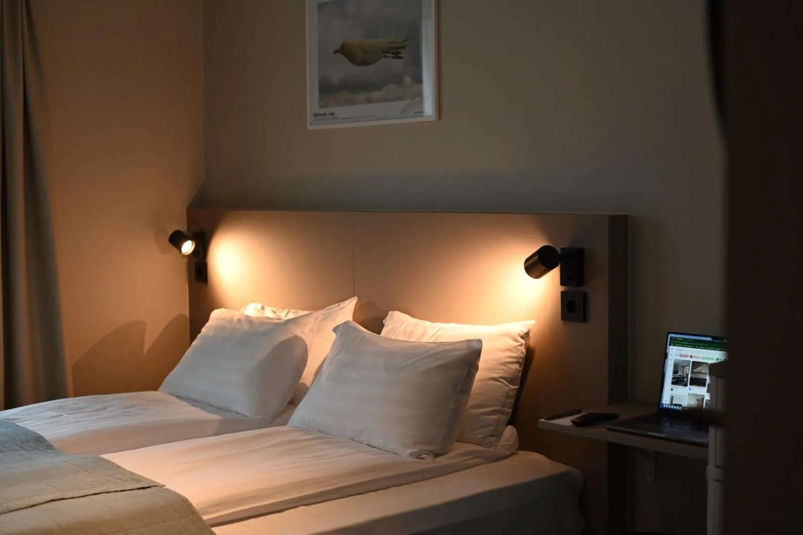 Bedroom, Bed in Hotel Local 101