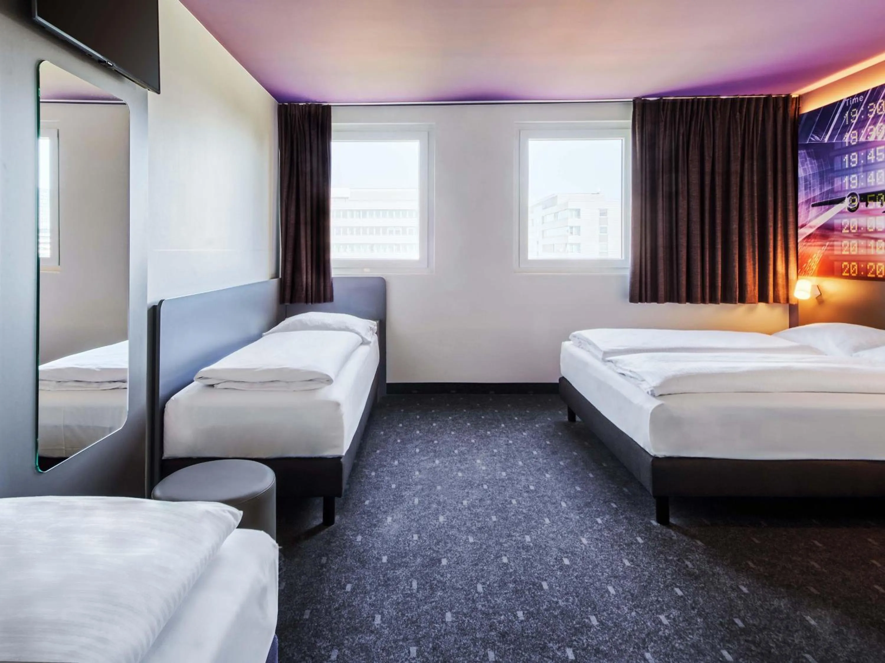 Photo of the whole room, Bed in B&B Hotel Frankfurt-Airport