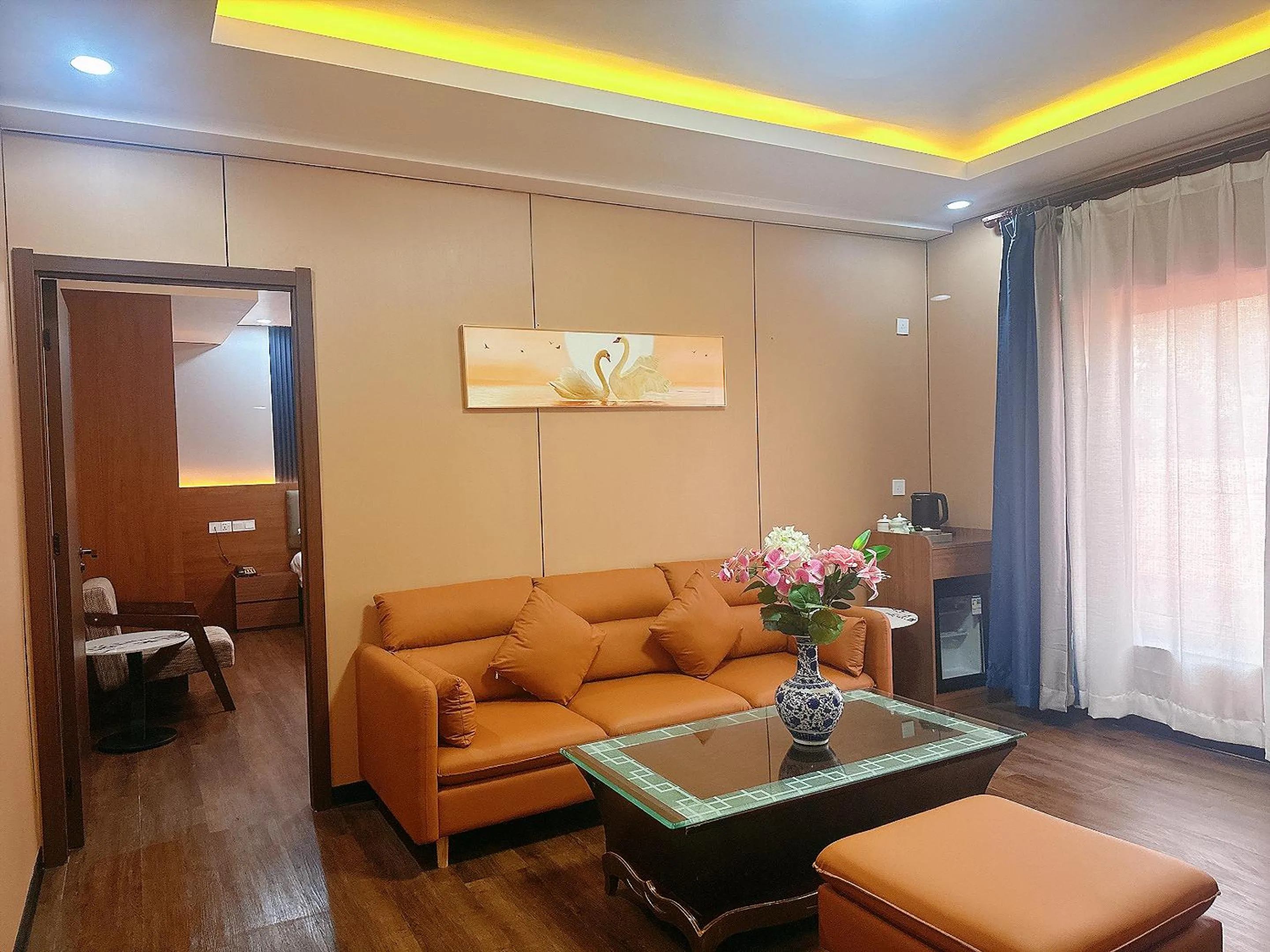 TV and multimedia in Nanjing Restaurant & Motel