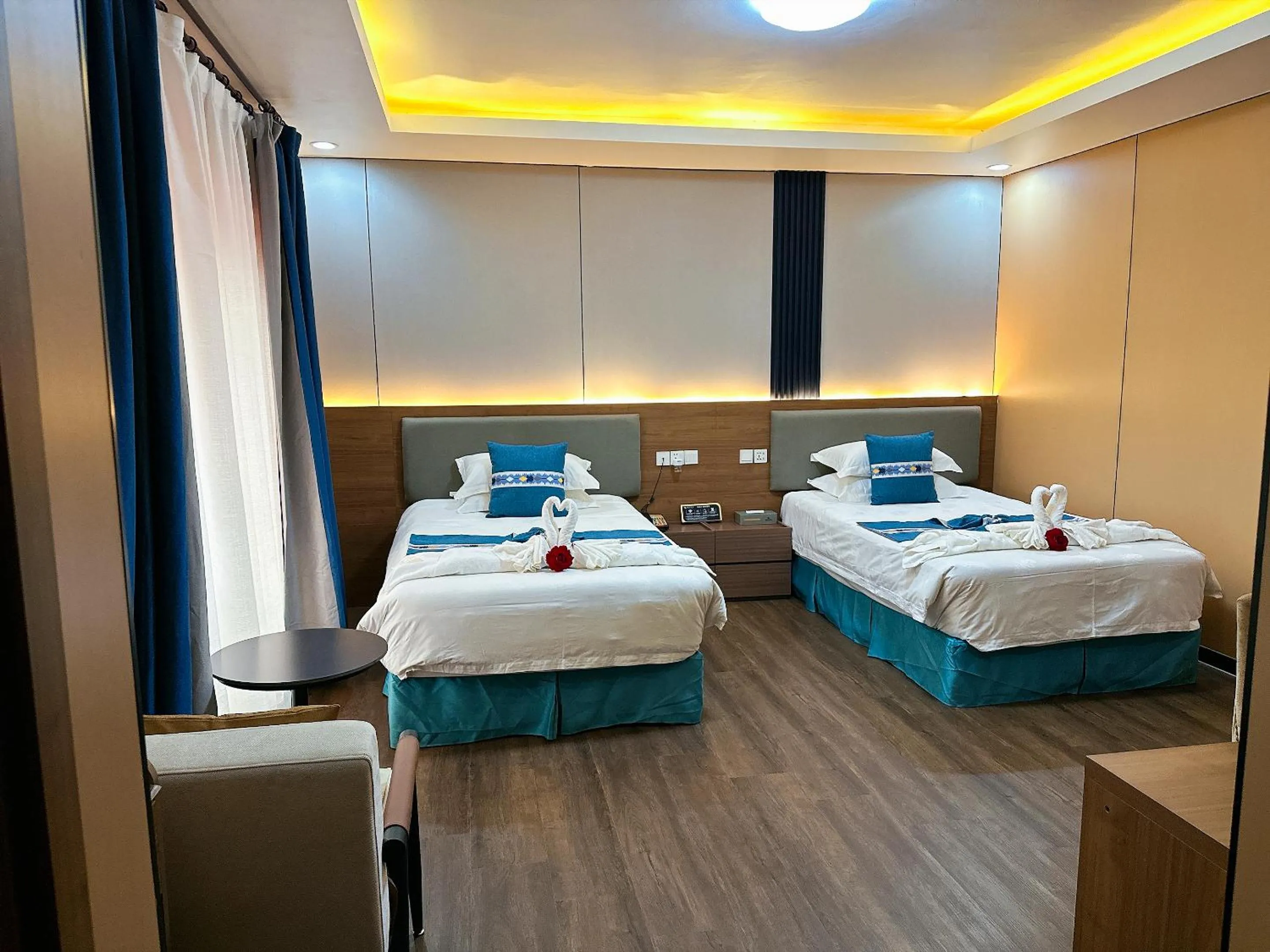 Bed in Nanjing Restaurant & Motel