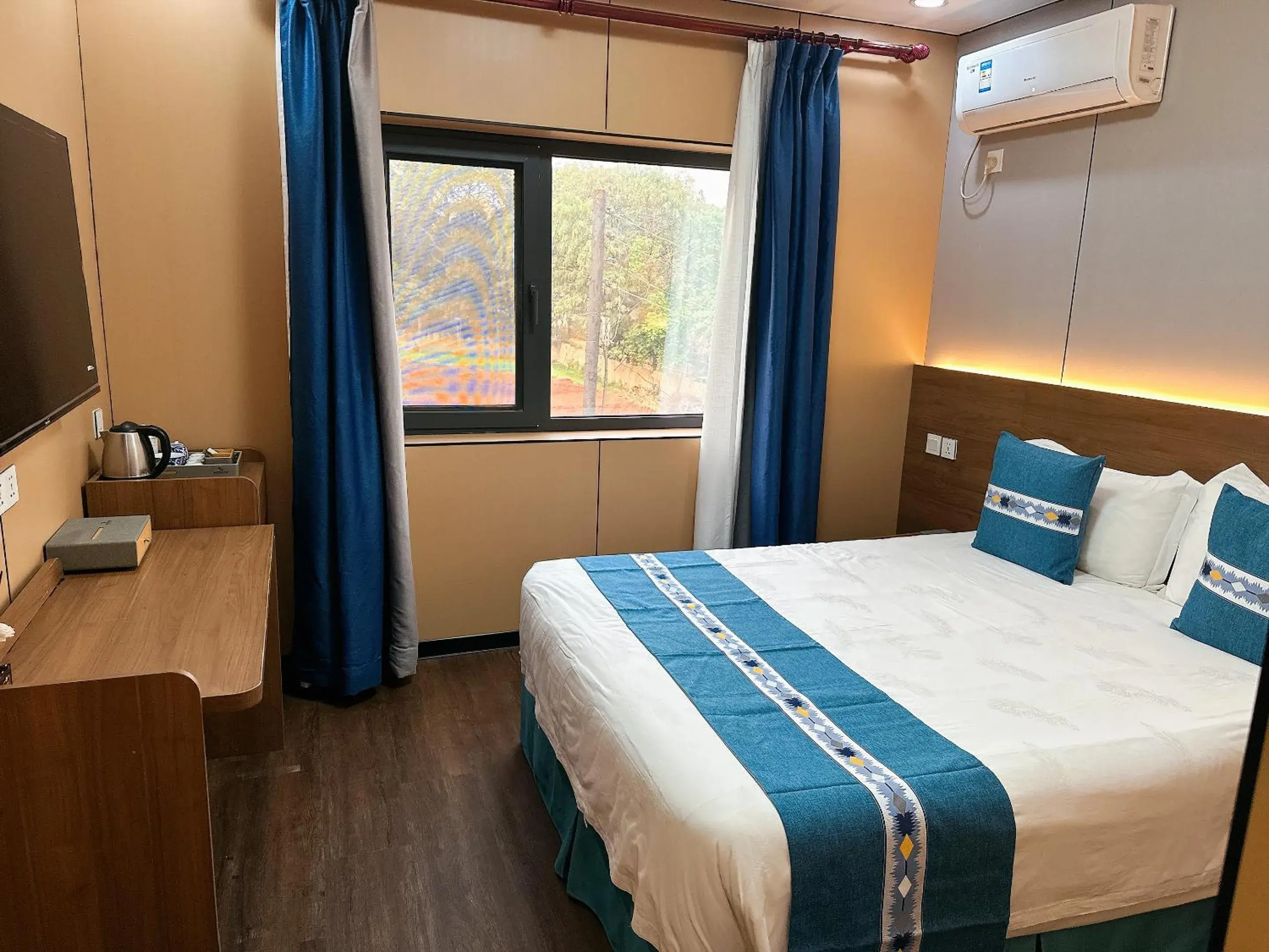 Standard Single Room in Nanjing Restaurant & Motel Standard Single Room in Nanjing Restaurant & Motel