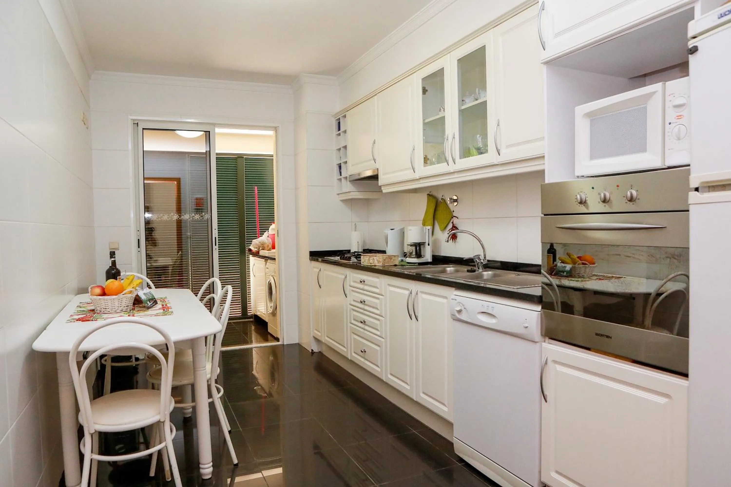 Kitchen or kitchenette in Apartamento Infante