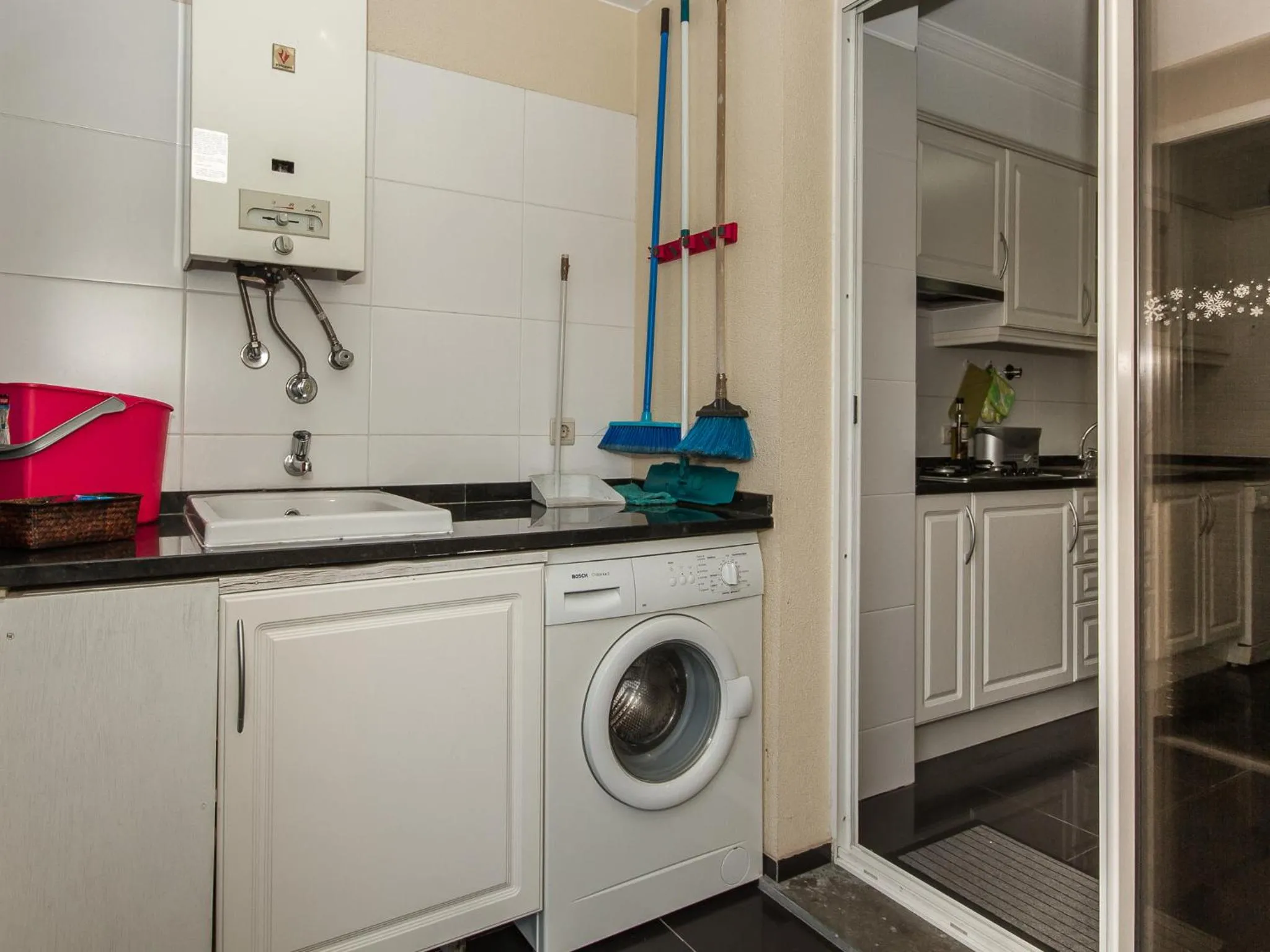 Kitchen or kitchenette in Apartamento Infante