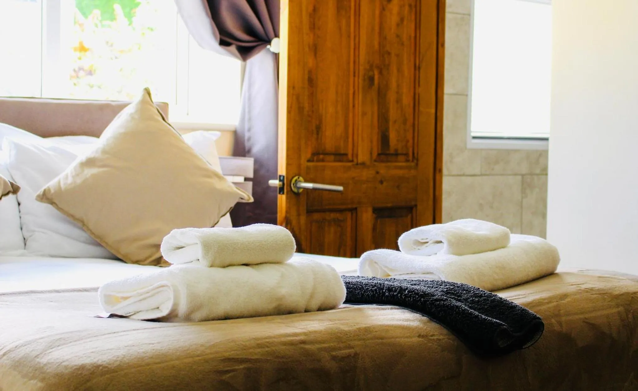 Bed in The Ham and Cheese