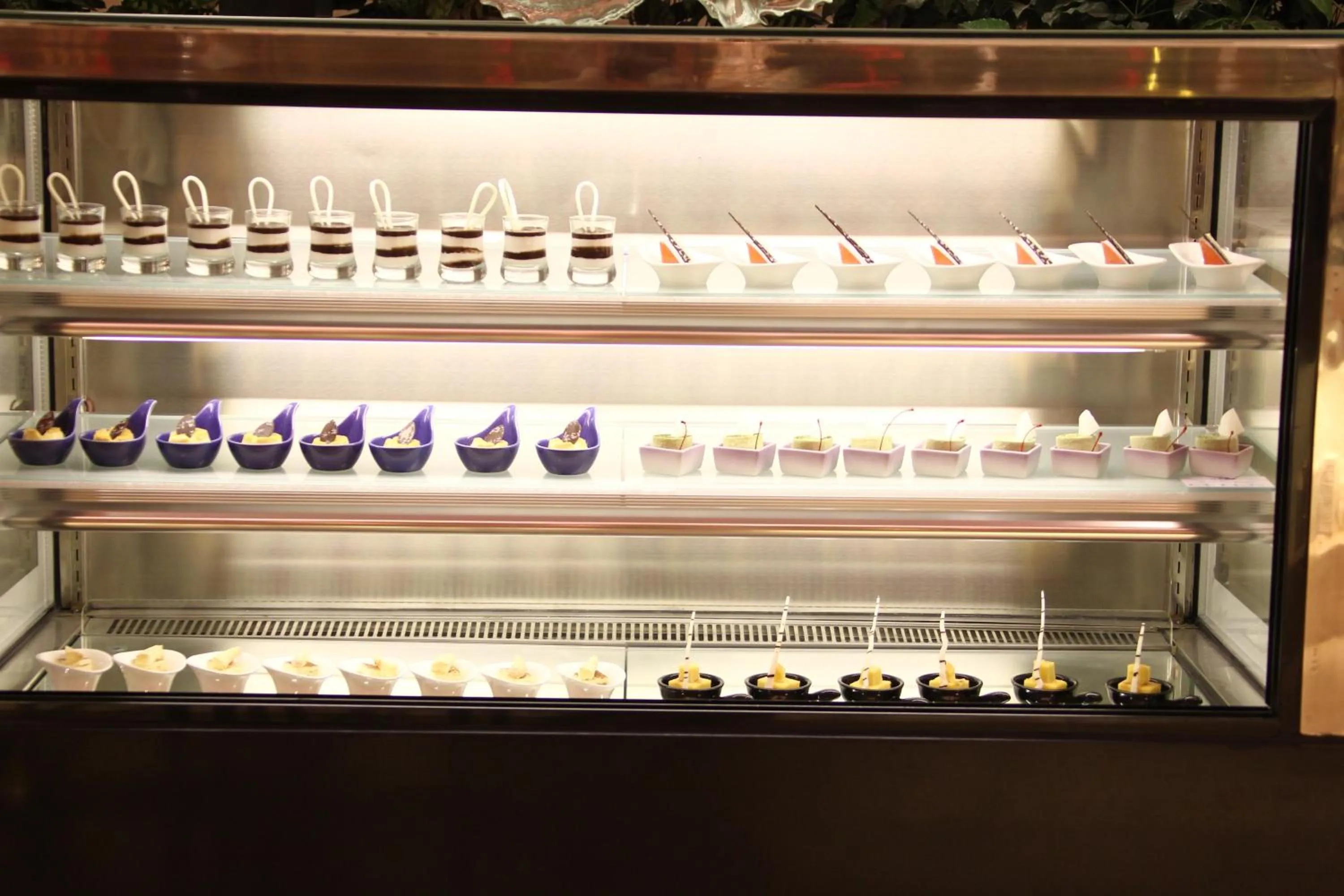 Continental breakfast in Ramada Longyan