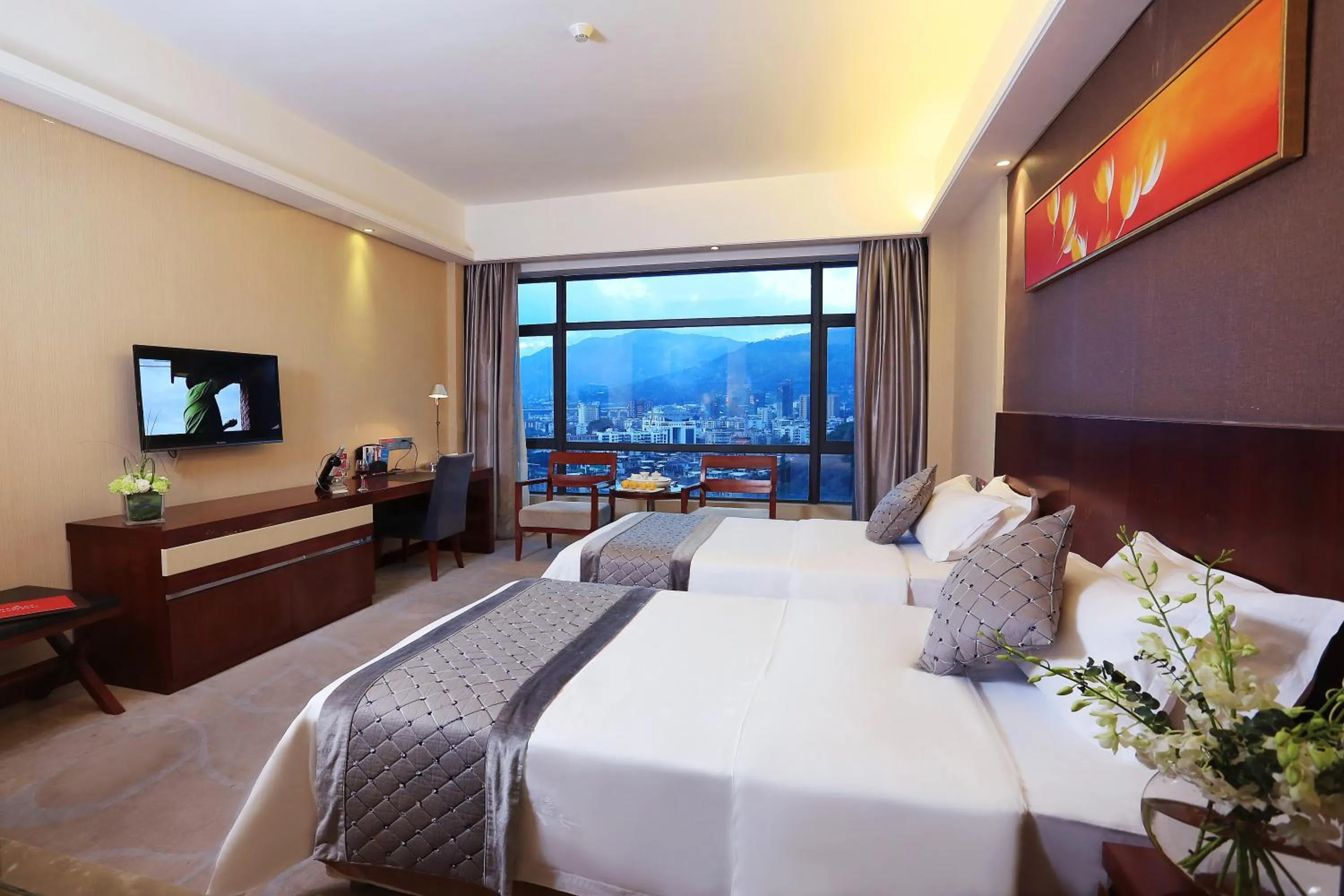 Photo of the whole room in Ramada Longyan