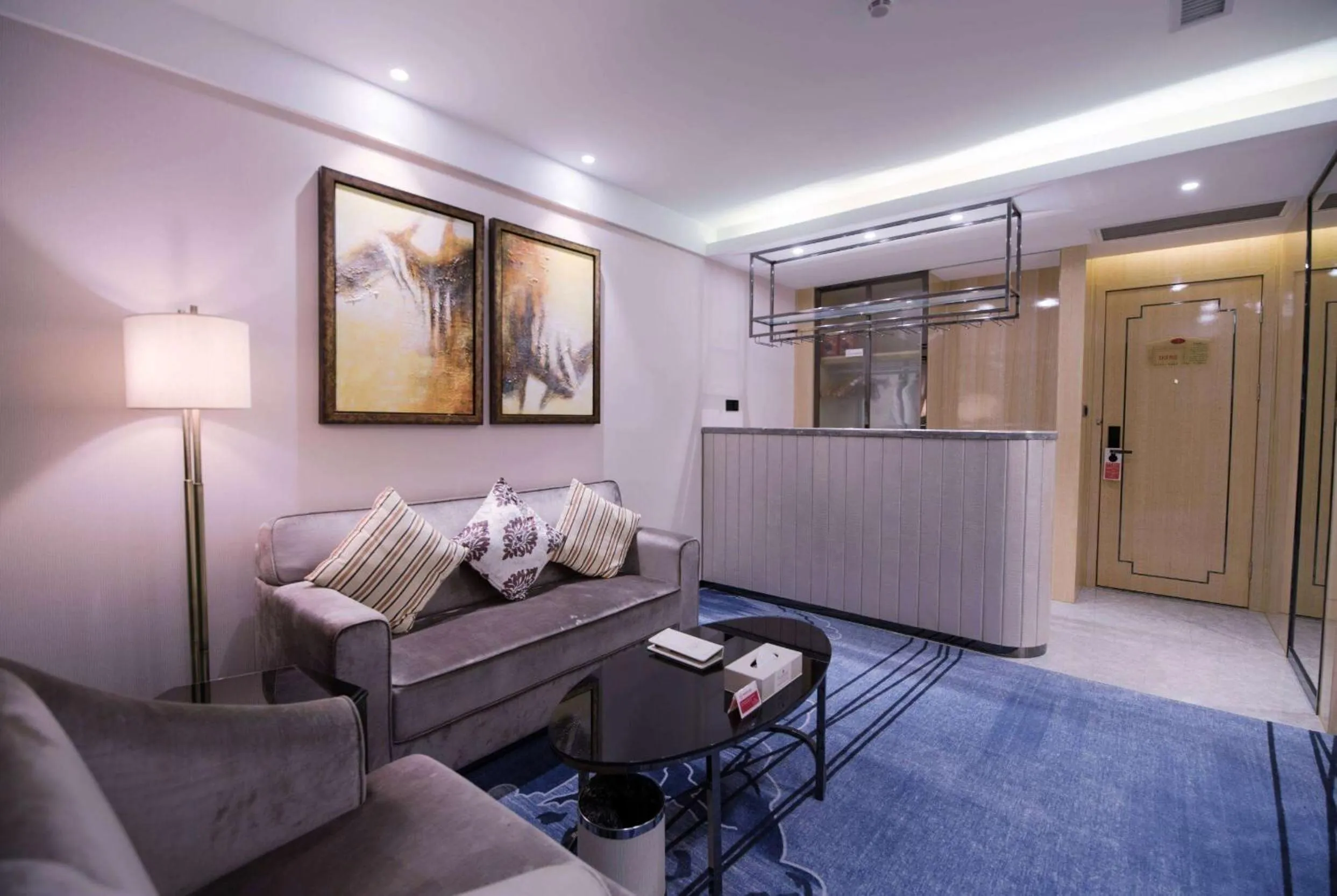 Photo of the whole room in Ramada Shenzhen Baoan