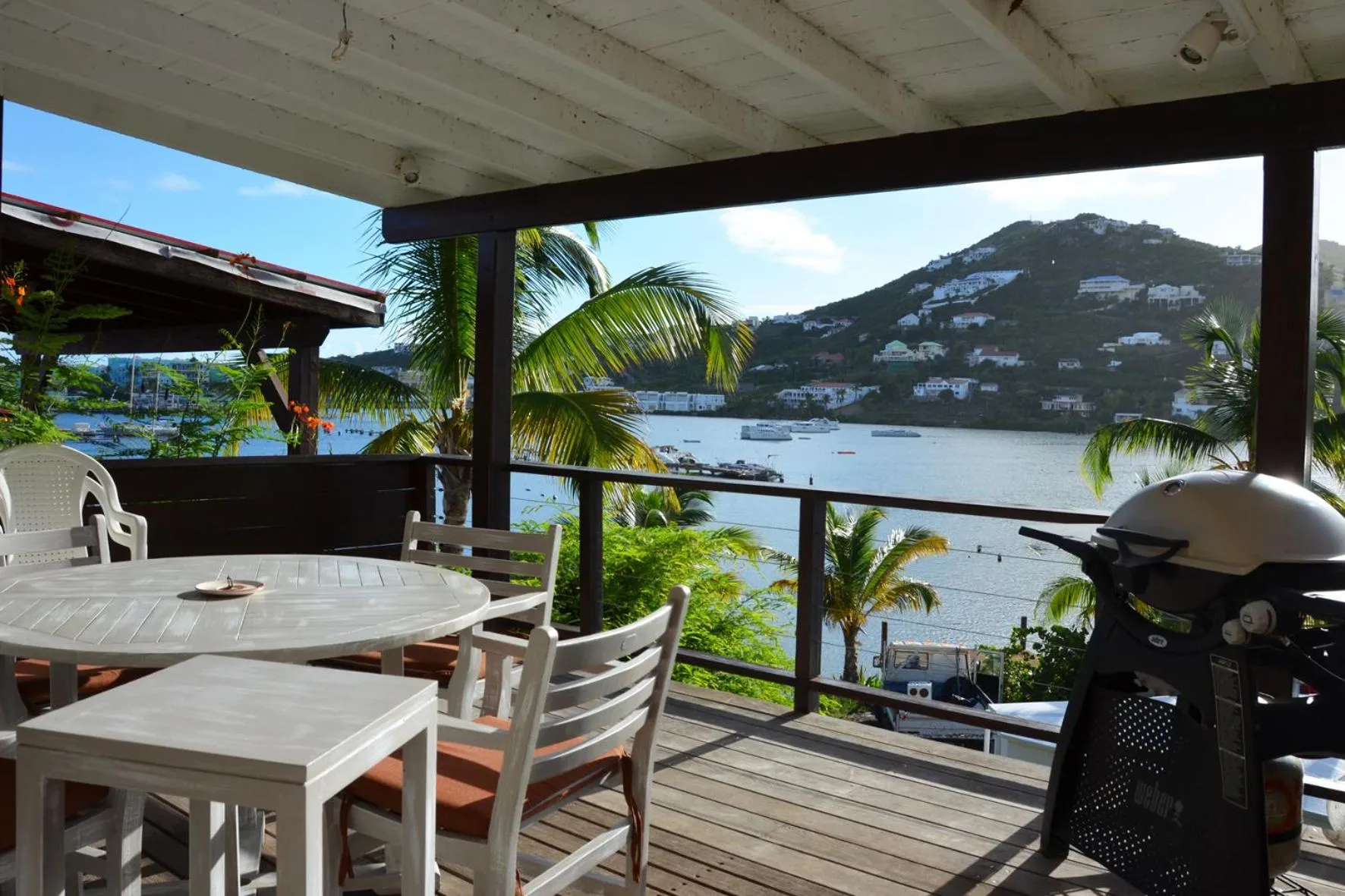 Patio in Les Balcons d'Oyster Pond