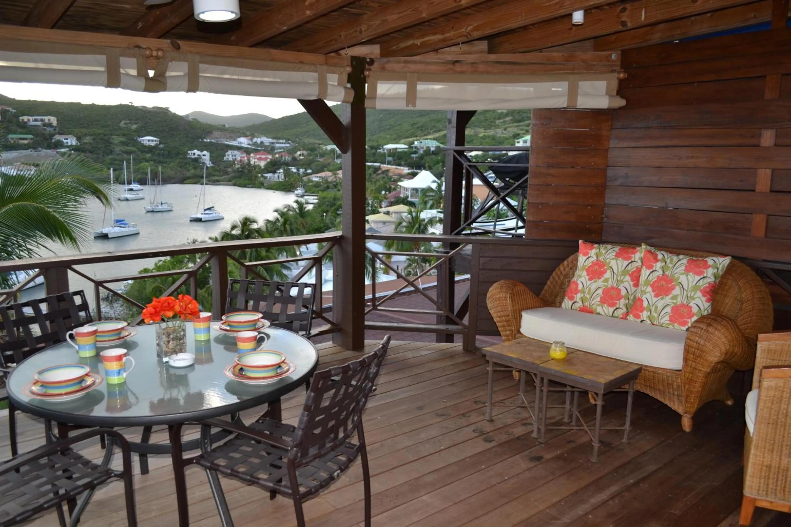 Patio in Les Balcons d'Oyster Pond