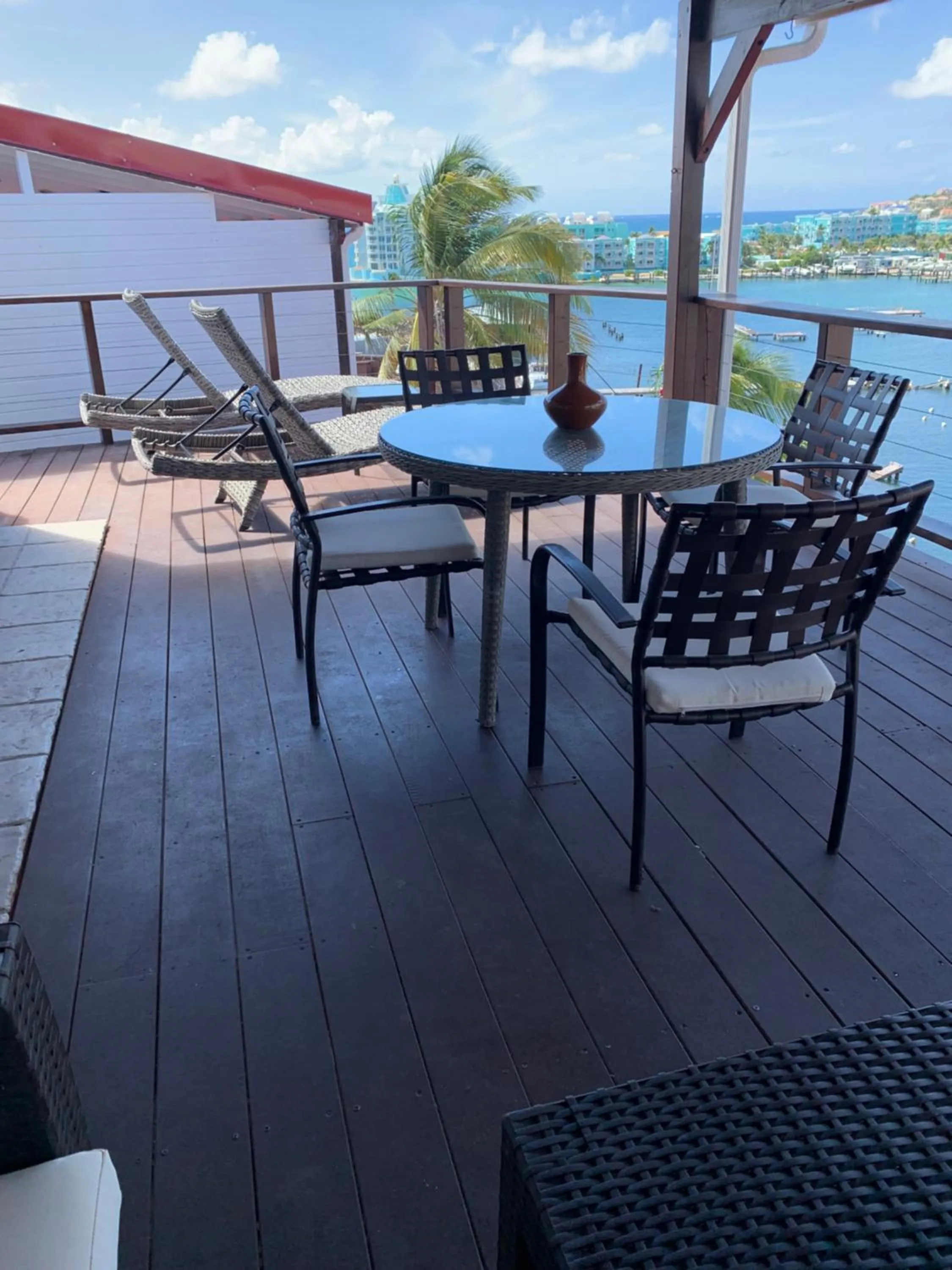 Patio in Les Balcons d'Oyster Pond