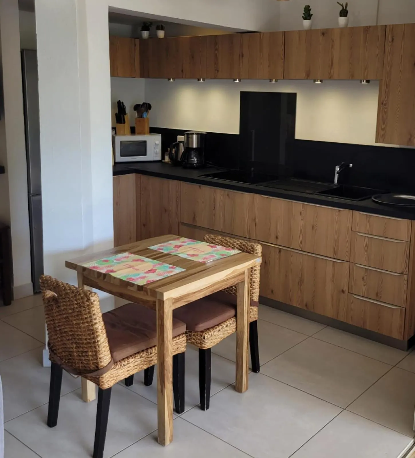 Kitchen or kitchenette in Les Balcons d'Oyster Pond